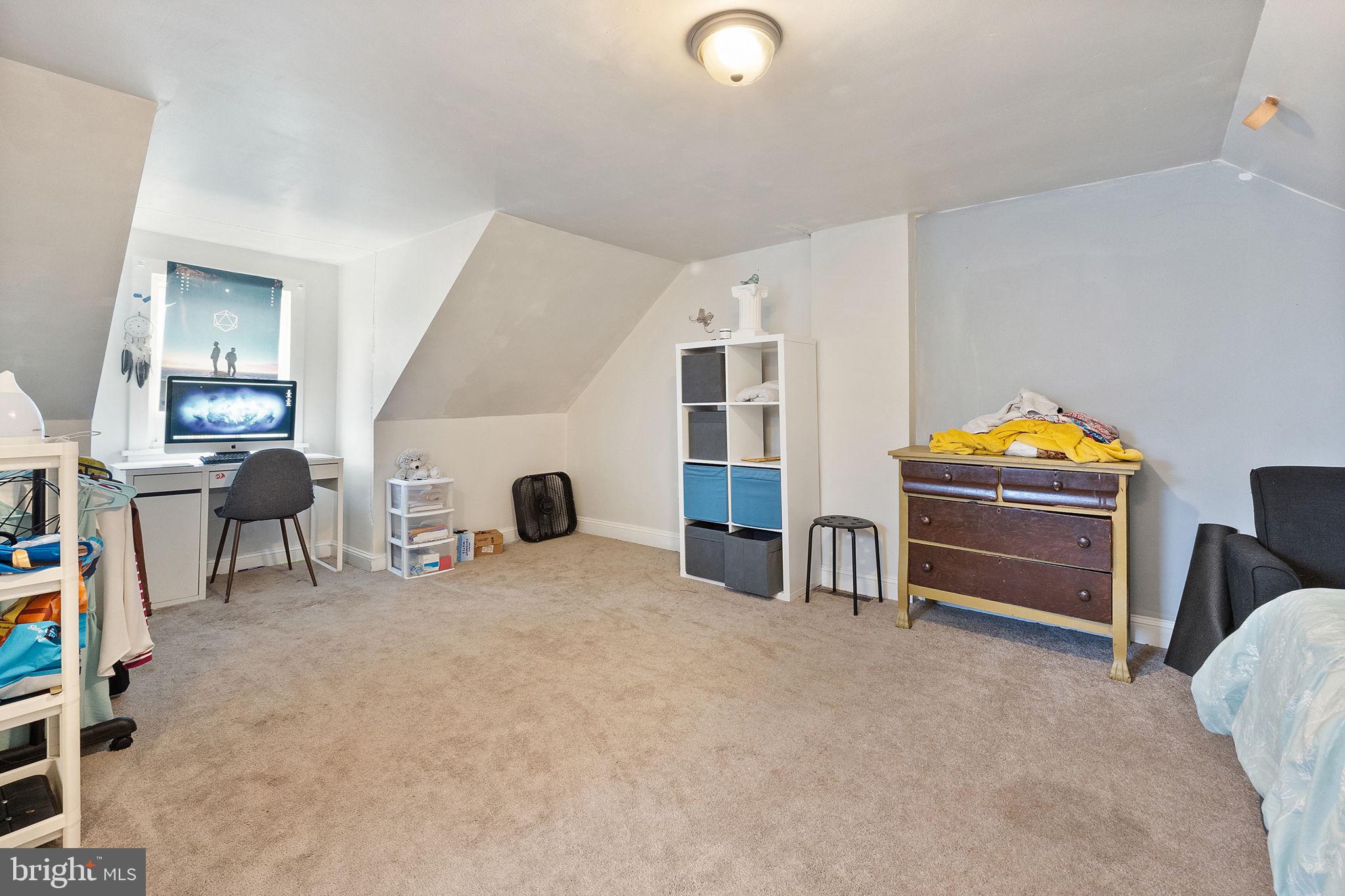 ORCHARD TERR/PLUMLY - Residential