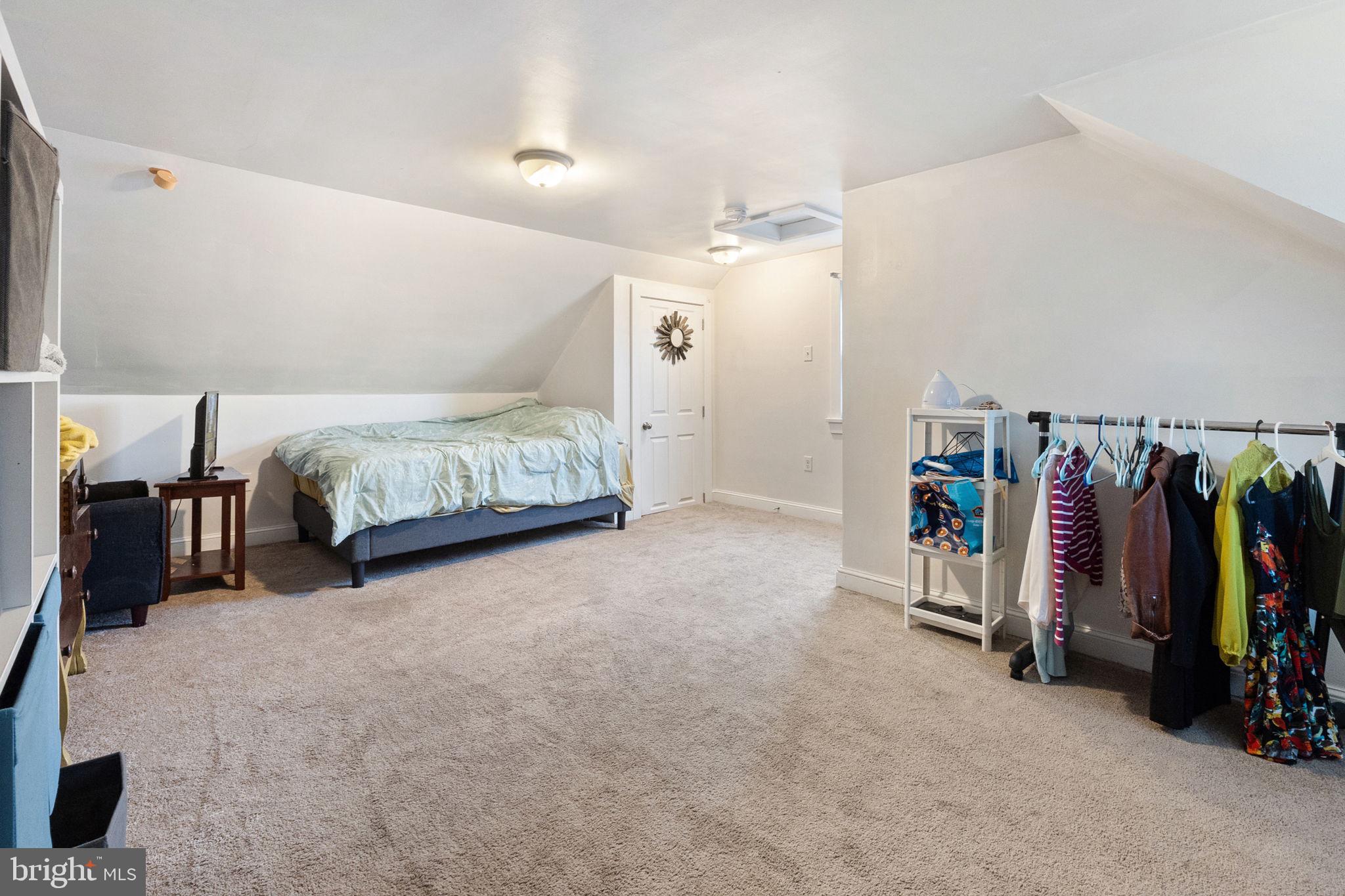 ORCHARD TERR/PLUMLY - Residential