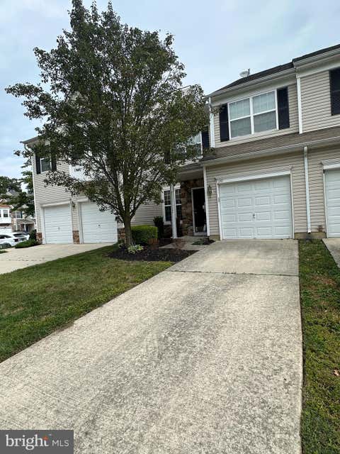 Townhouse For Rent - 110 Sansom Lane<br/> Gloucester County, DEPTFORD, NJ 08096