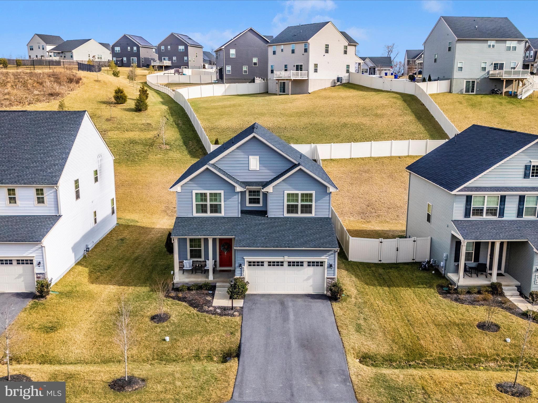 LAKE LINGANORE - Residential