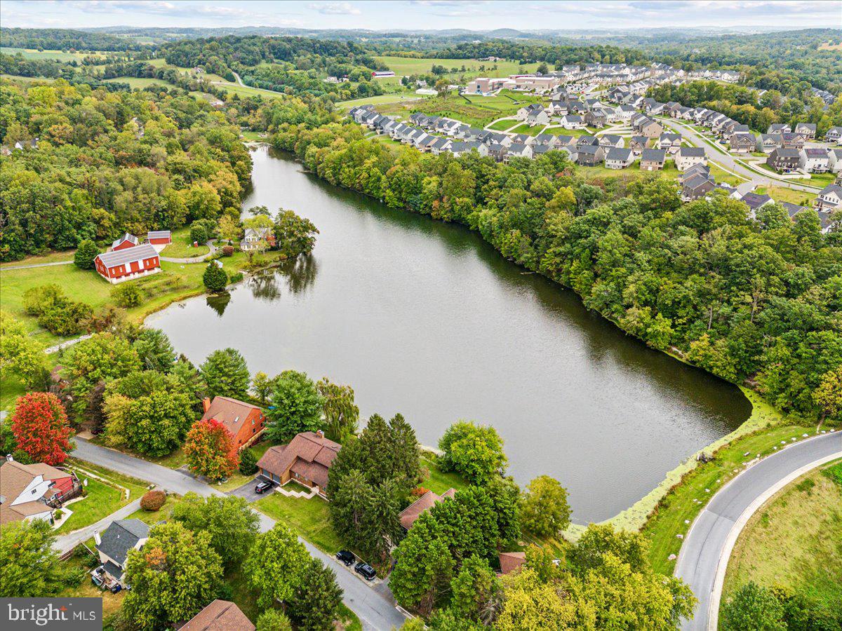 LAKE LINGANORE - Residential