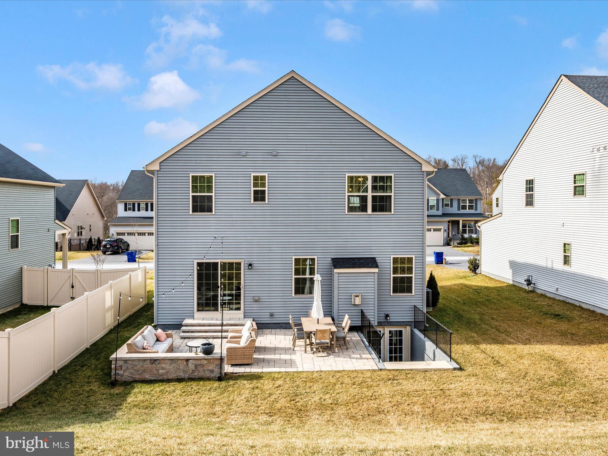 LAKE LINGANORE - Residential