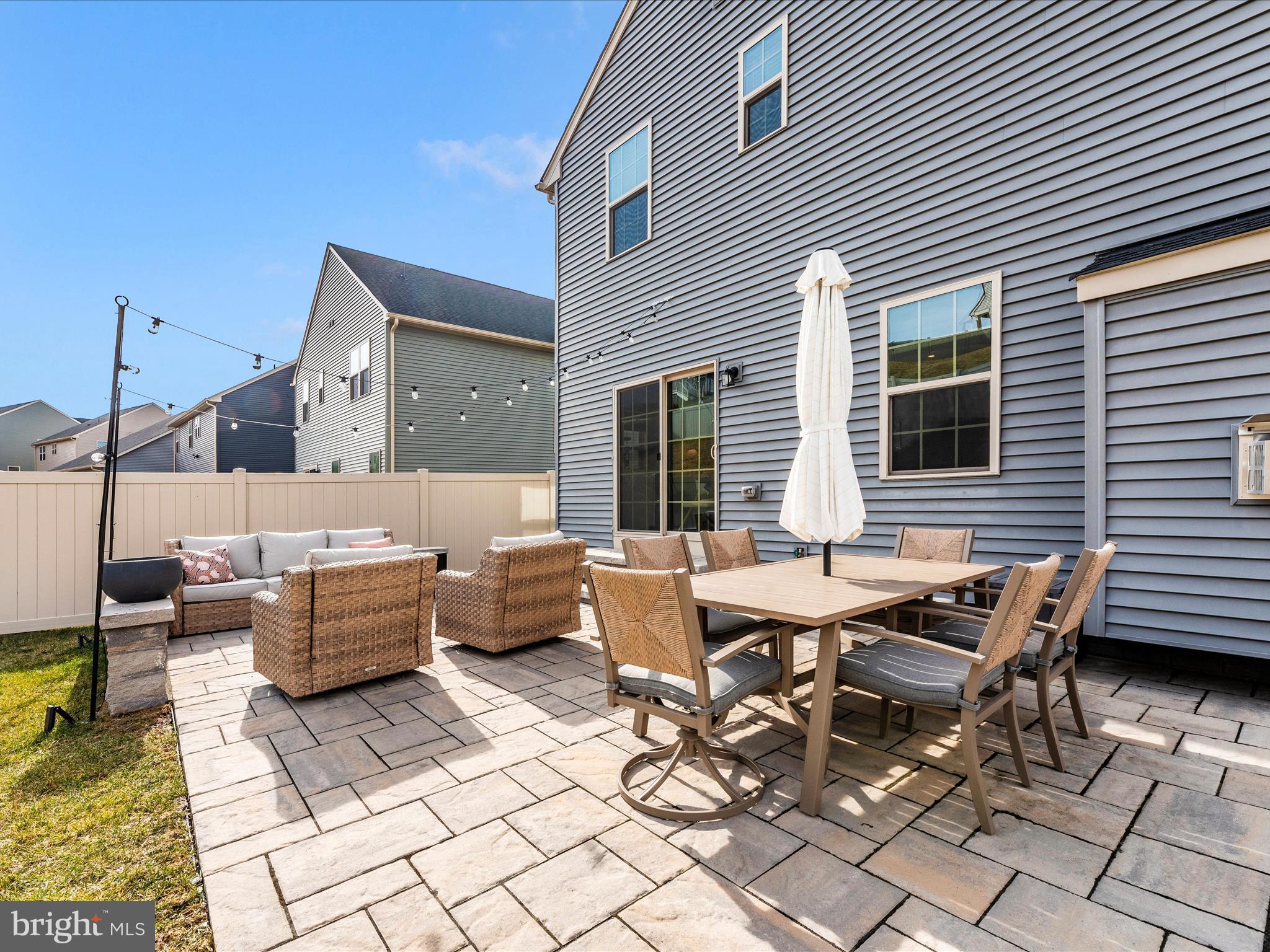 LAKE LINGANORE - Residential