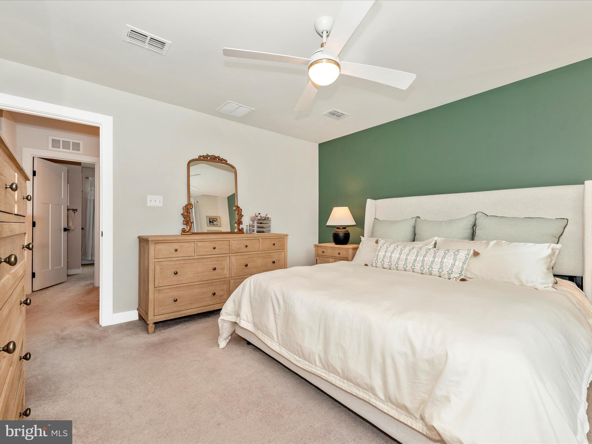 LAKE LINGANORE - Residential