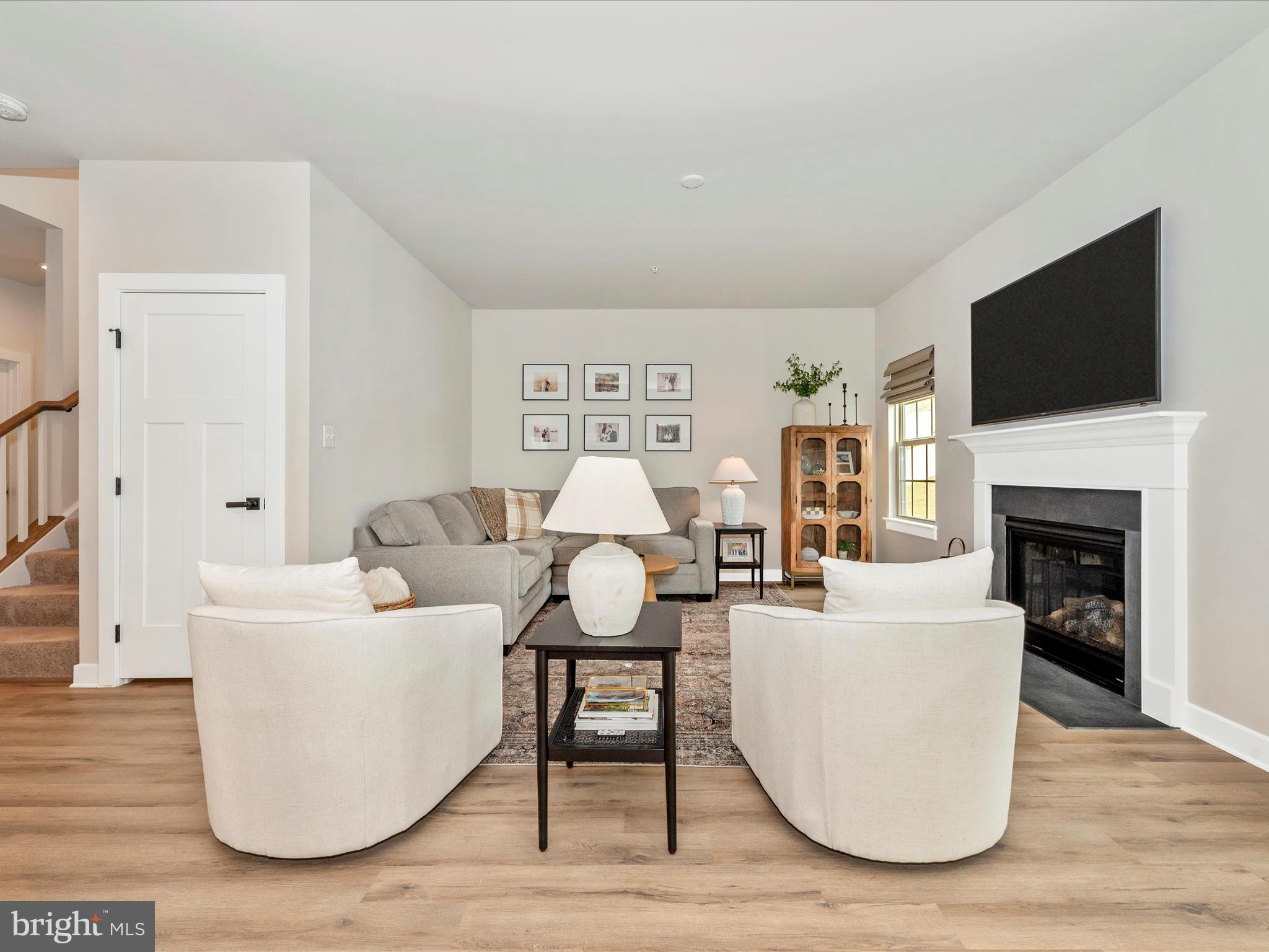 LAKE LINGANORE - Residential