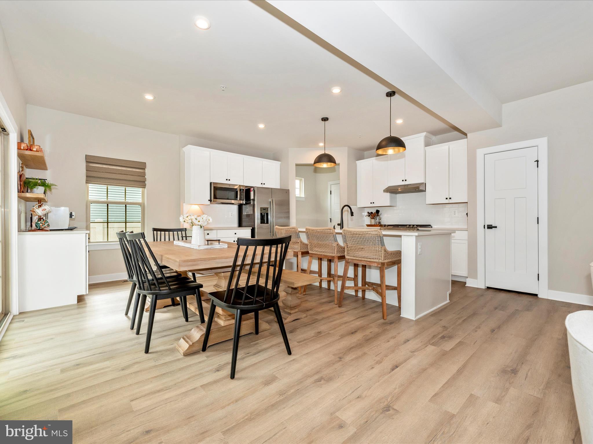 LAKE LINGANORE - Residential