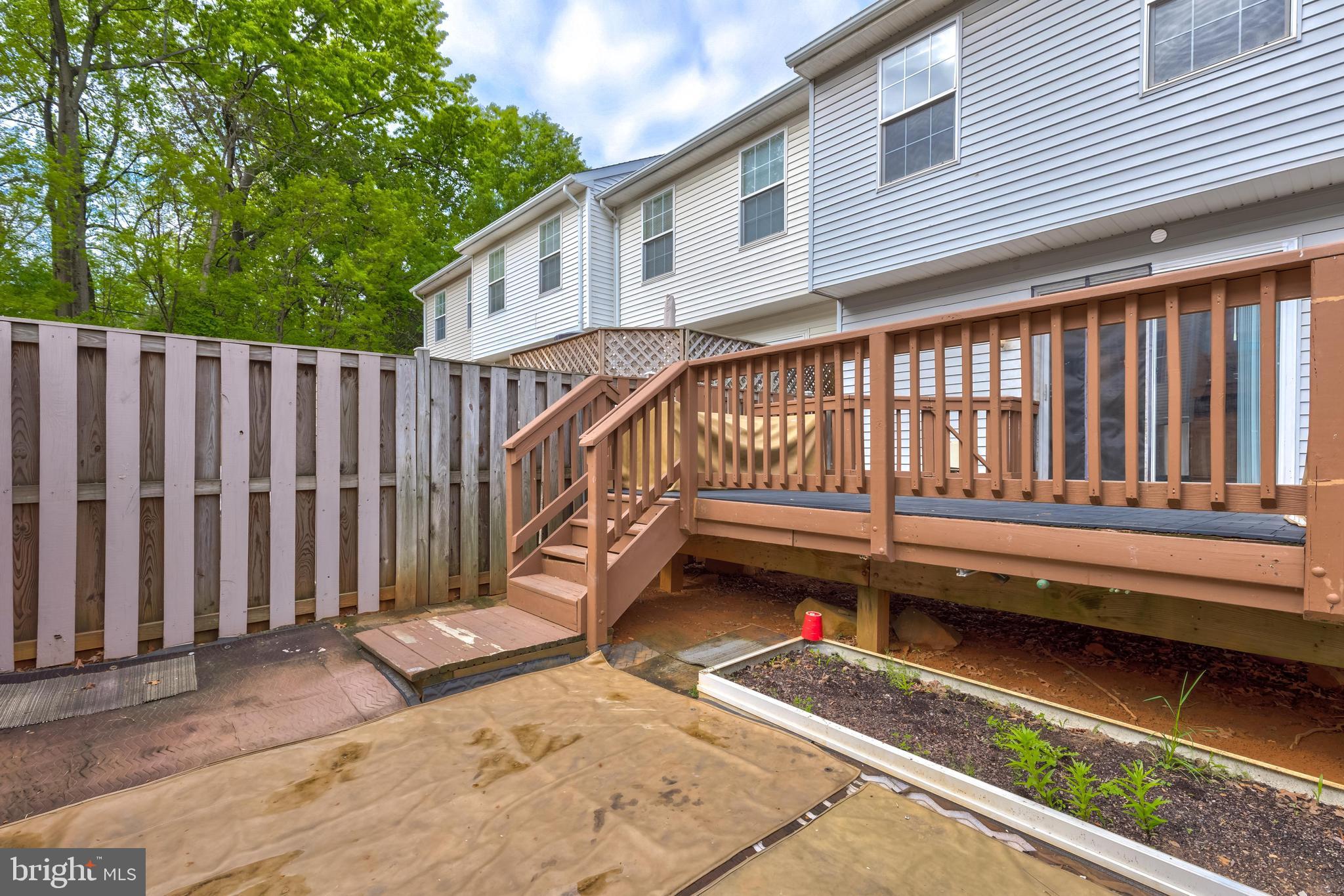 TOWNES AT FAIR LAKES GLEN - Residential Lease