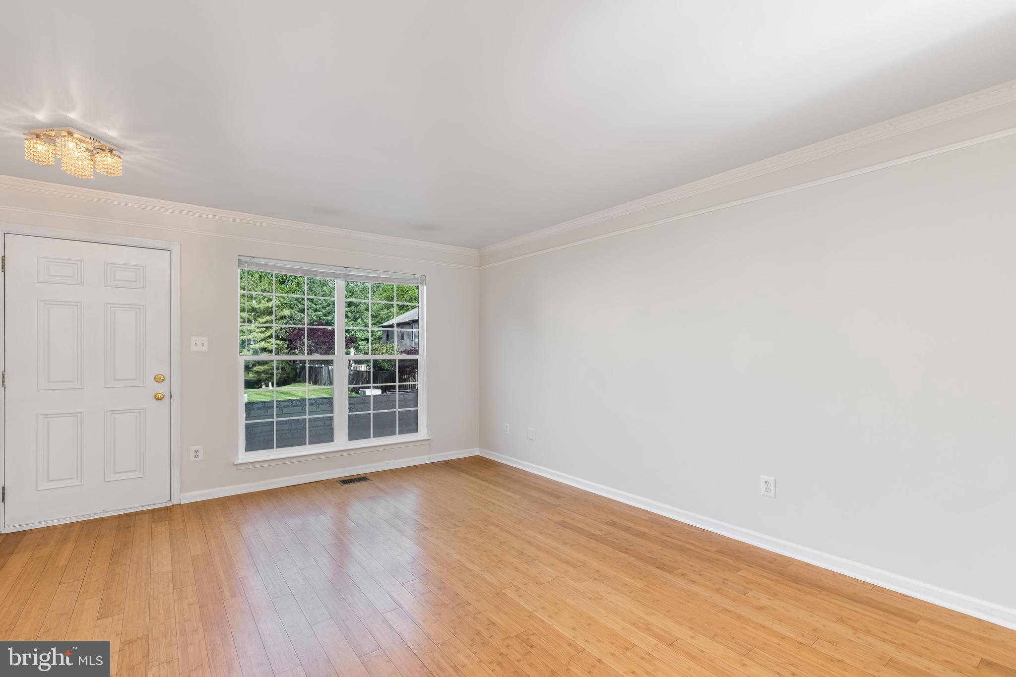 TOWNES AT FAIR LAKES GLEN - Residential Lease