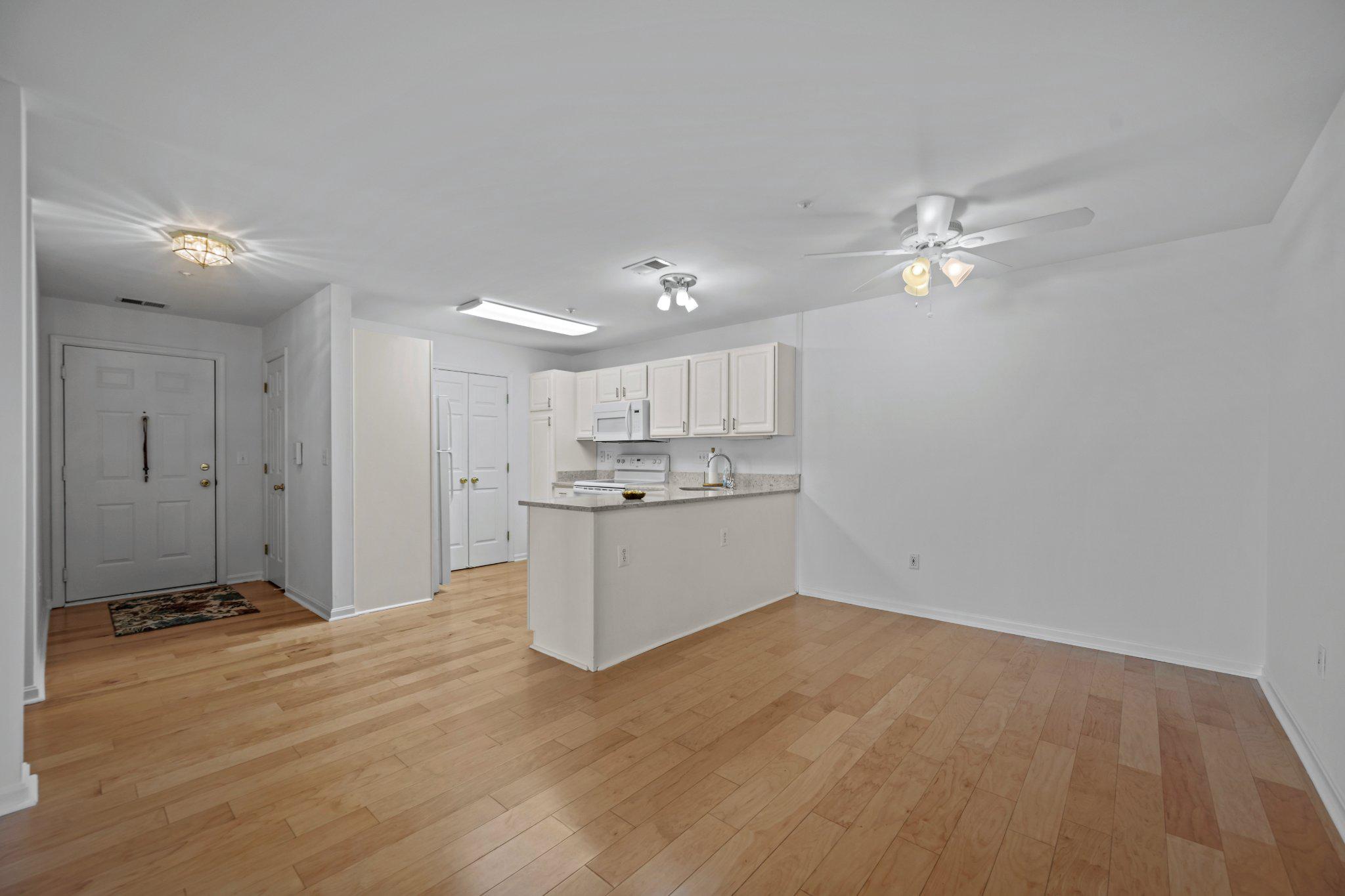 WINIFRED MANOR - Residential