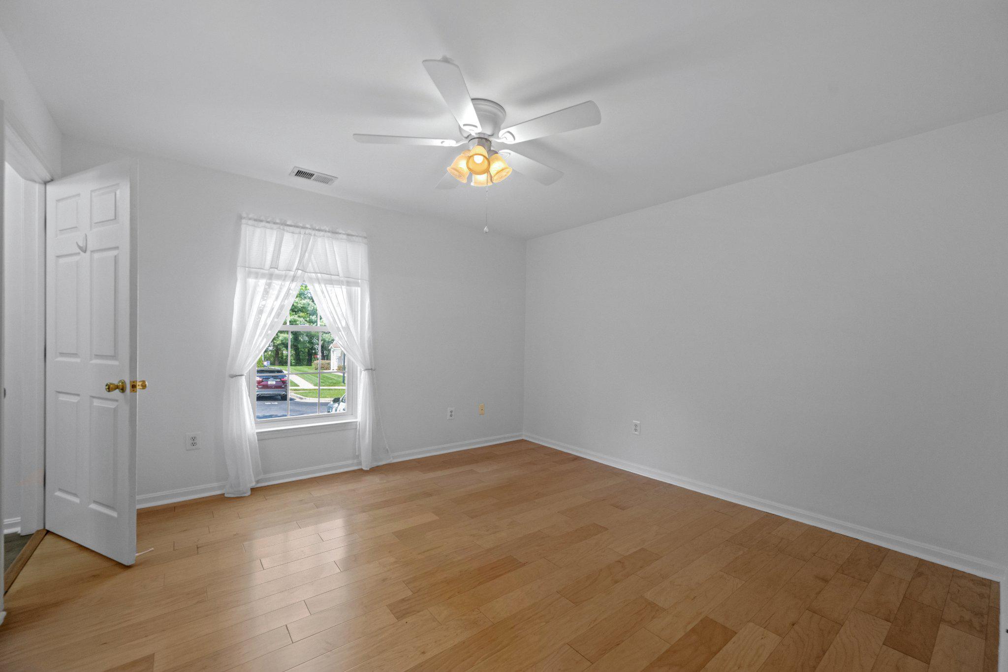 WINIFRED MANOR - Residential