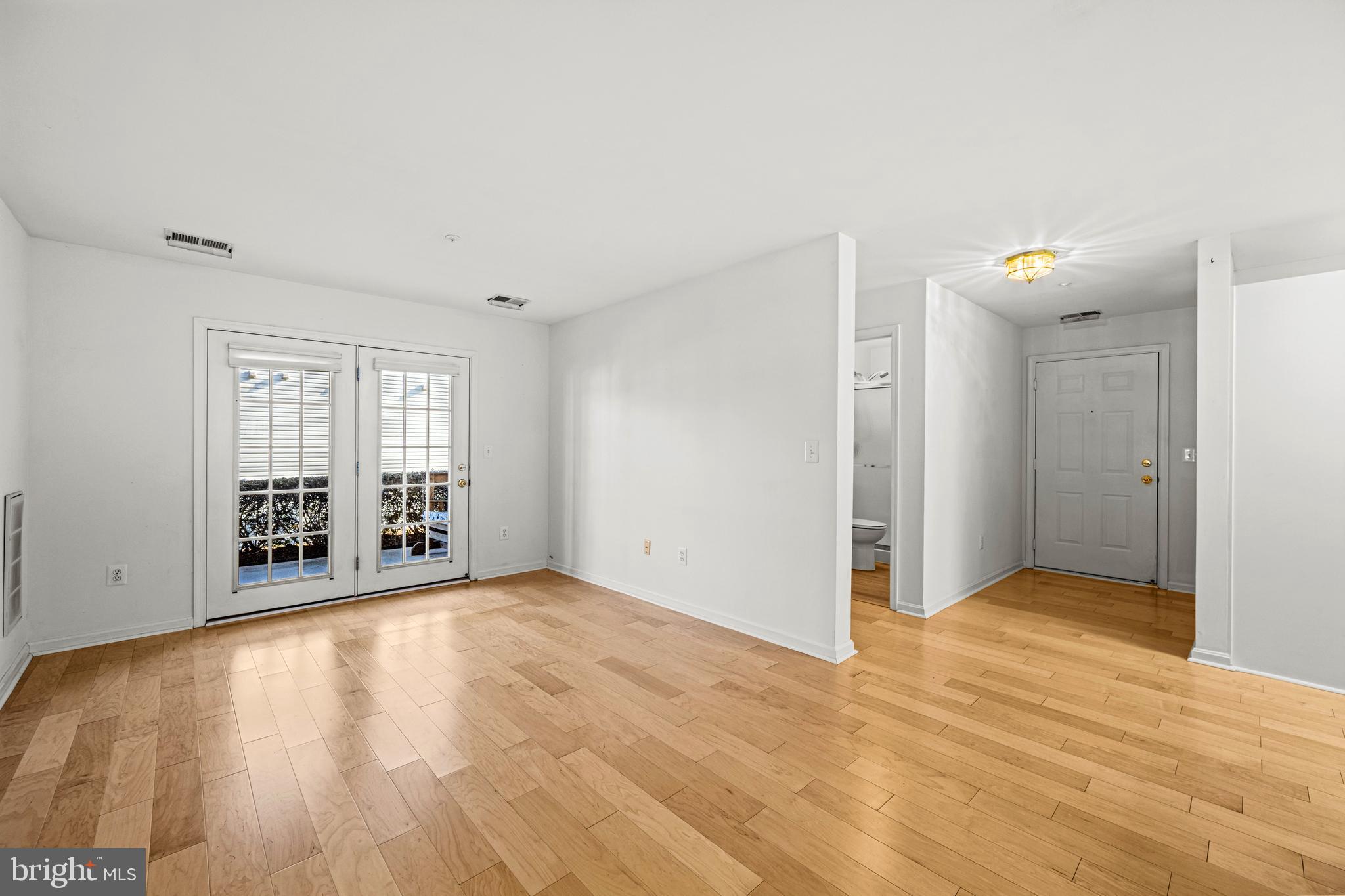 WINIFRED MANOR - Residential