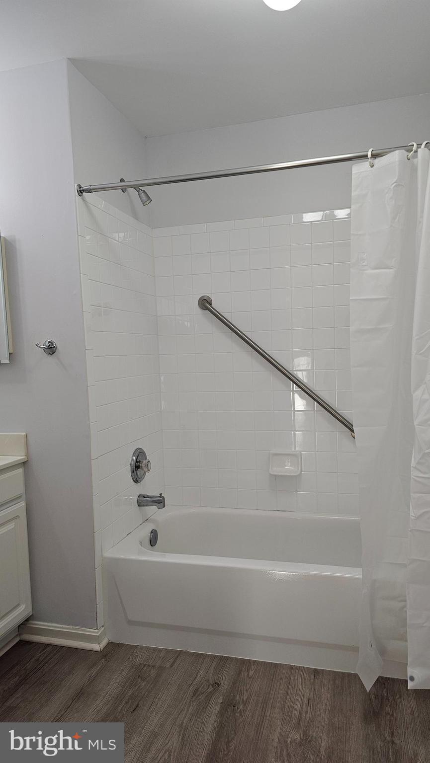 WINIFRED MANOR - Residential