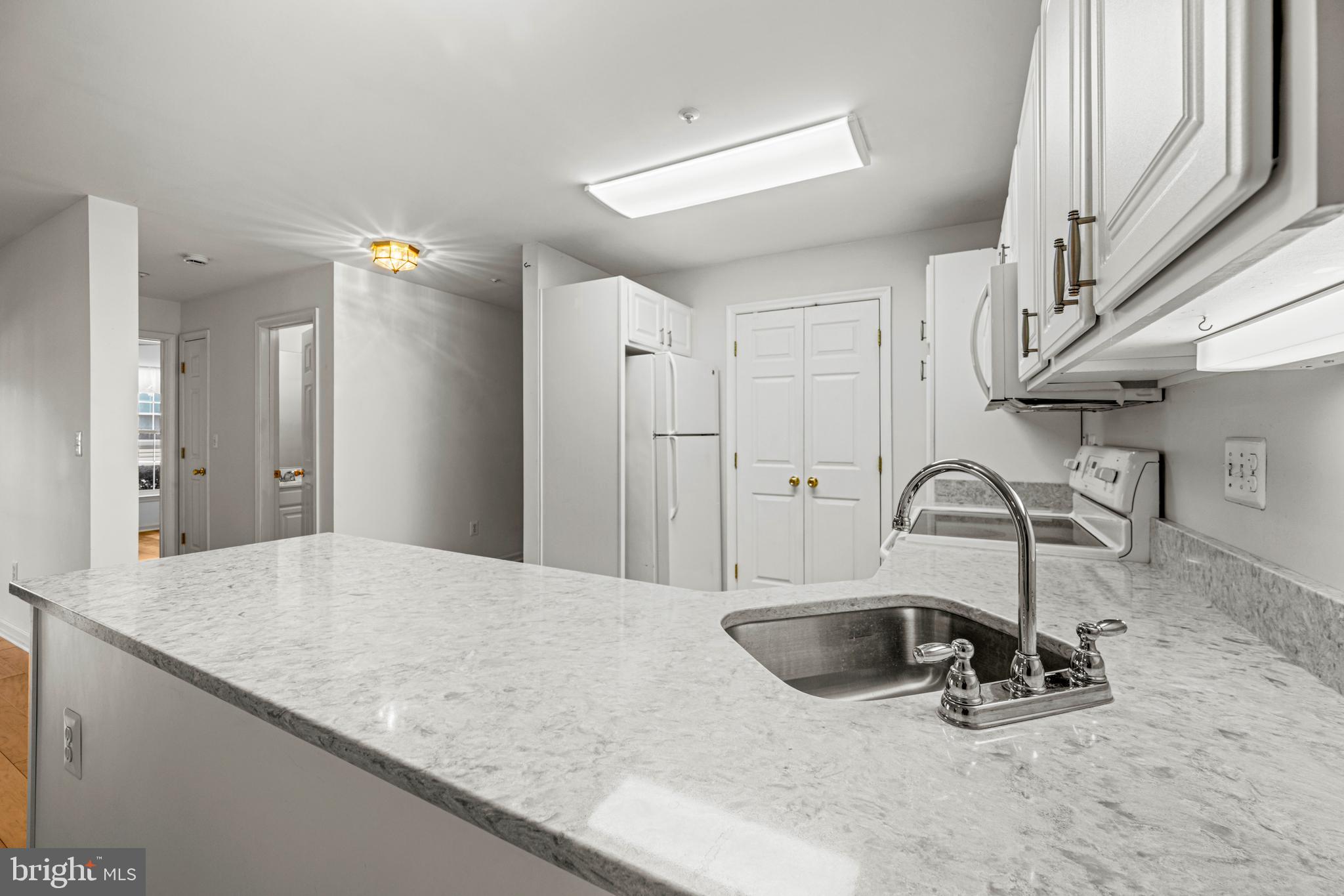 WINIFRED MANOR - Residential