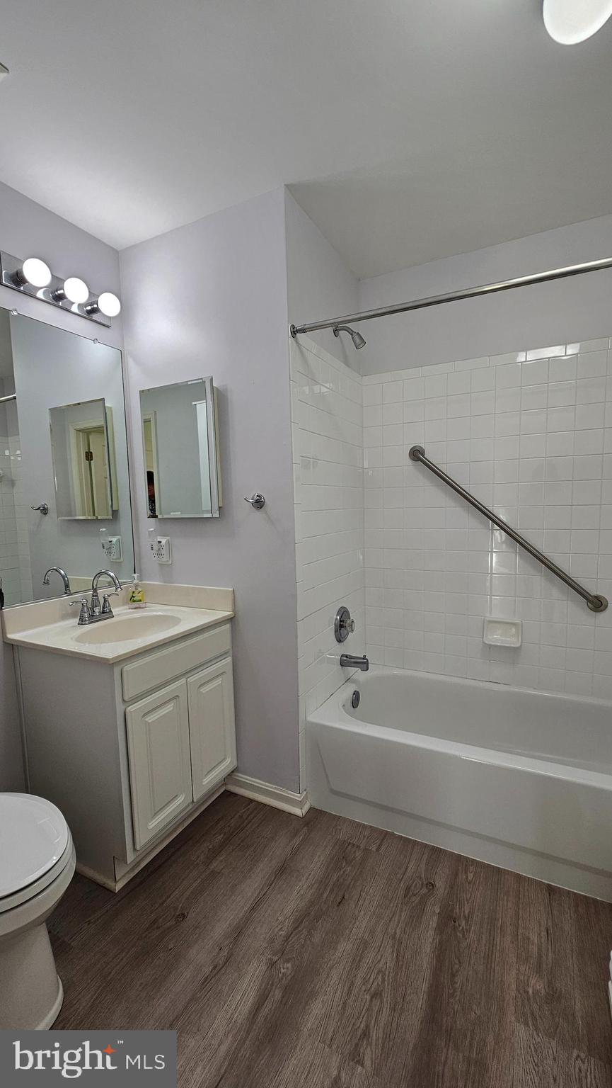 WINIFRED MANOR - Residential