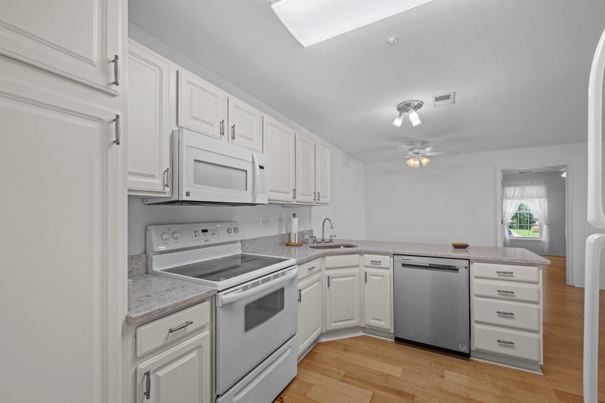 WINIFRED MANOR - Residential