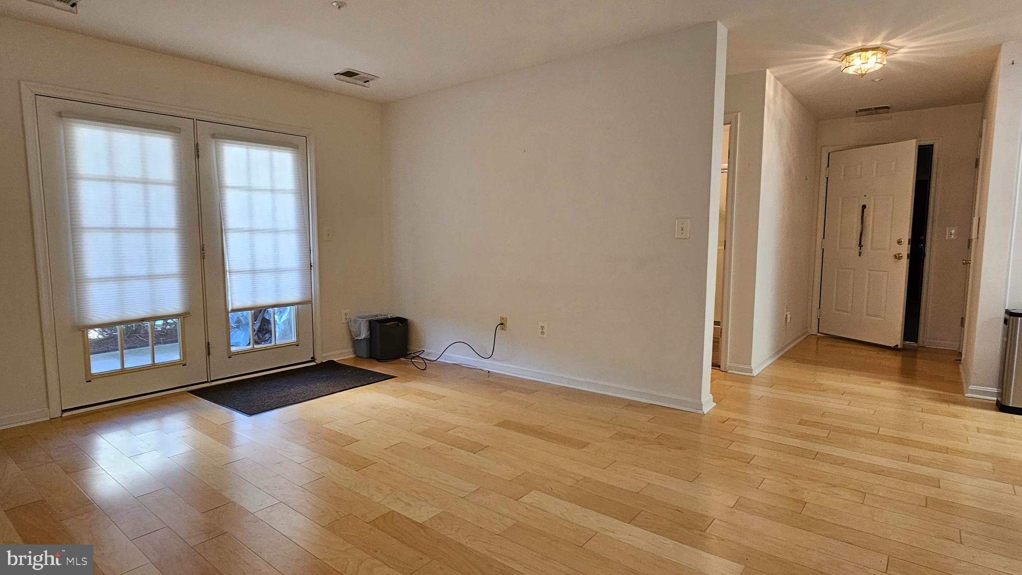 WINIFRED MANOR - Residential