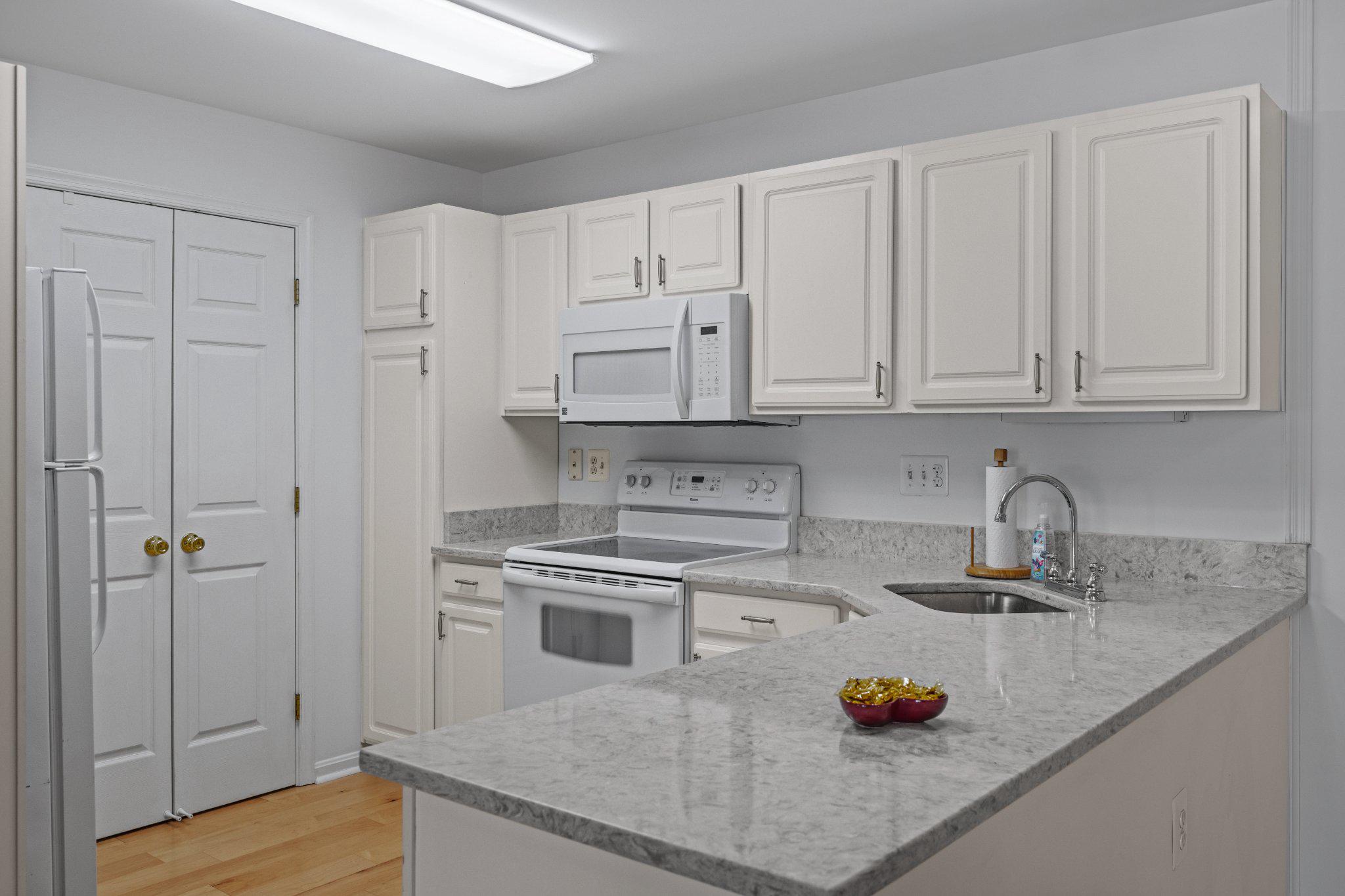 WINIFRED MANOR - Residential