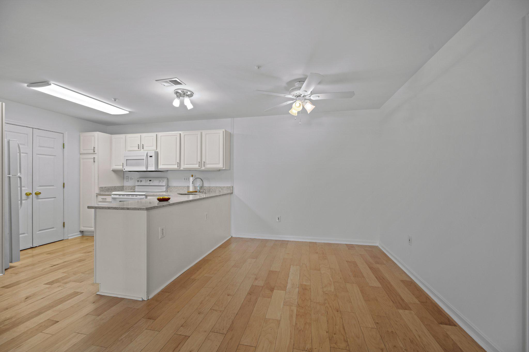 WINIFRED MANOR - Residential