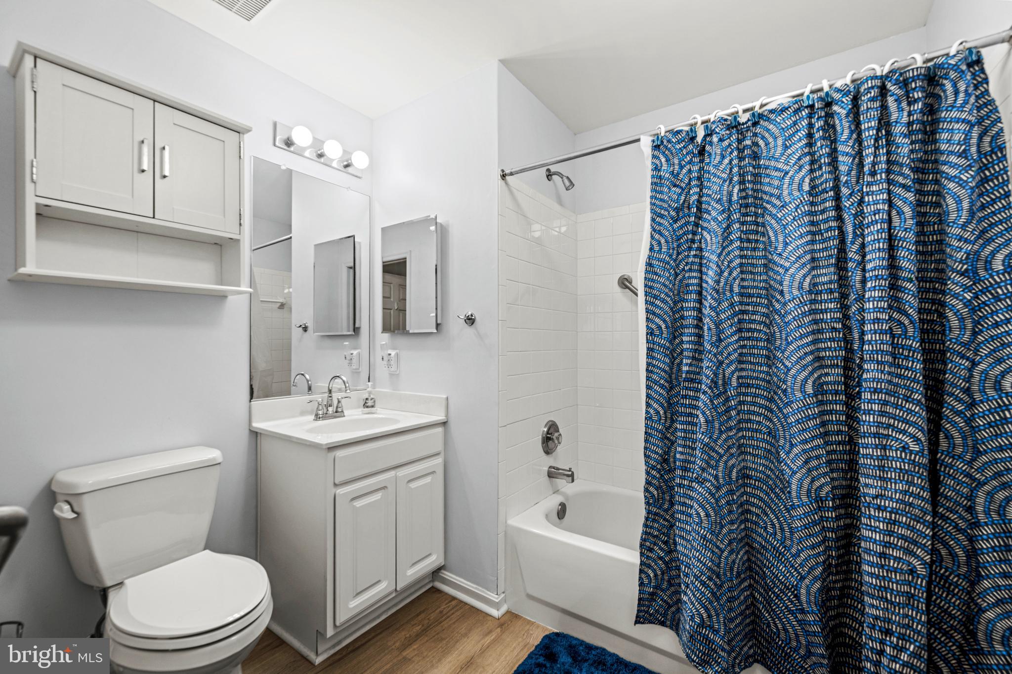 WINIFRED MANOR - Residential