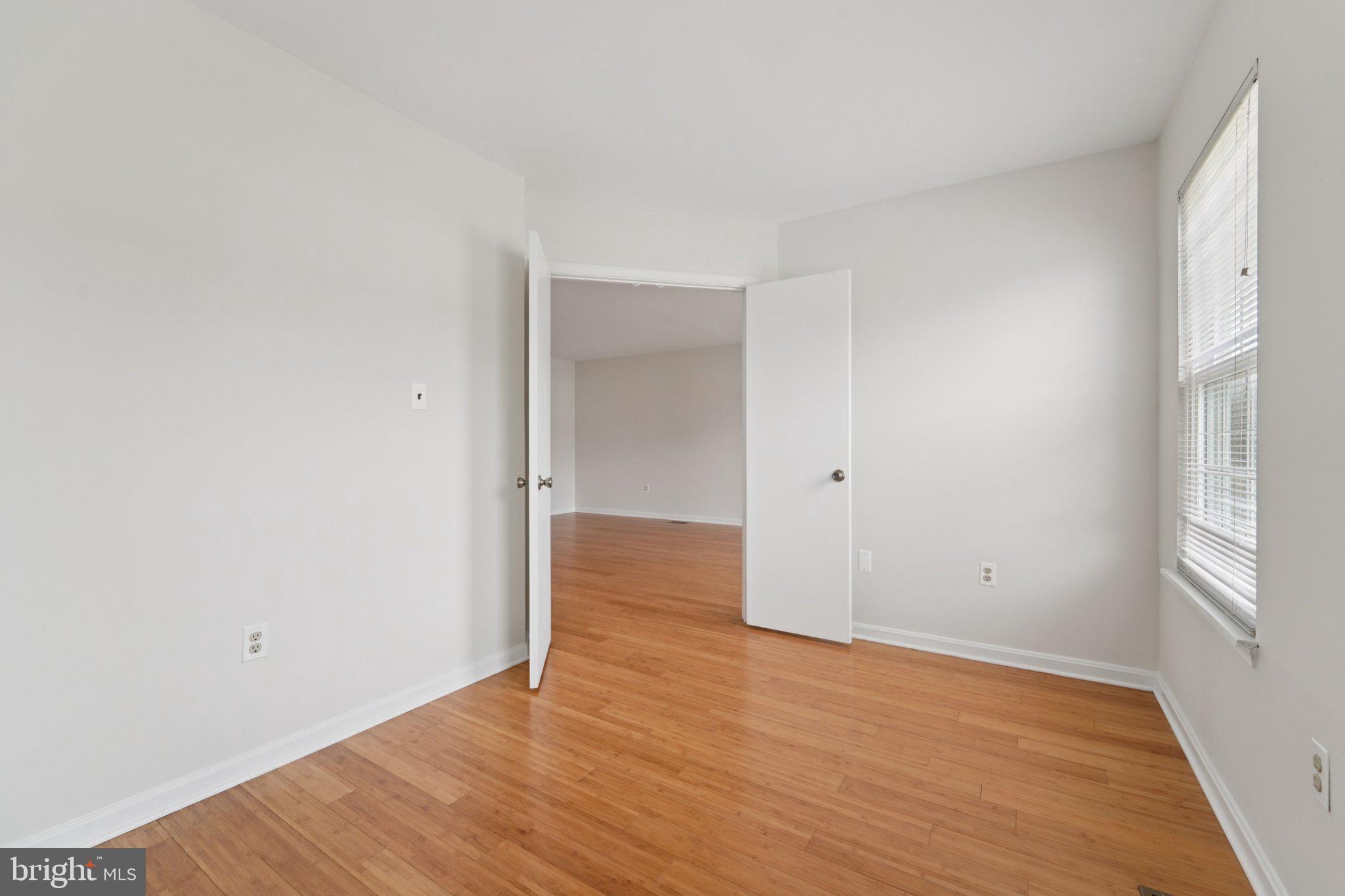 LAUREL LAKES PLAT 2 - Residential