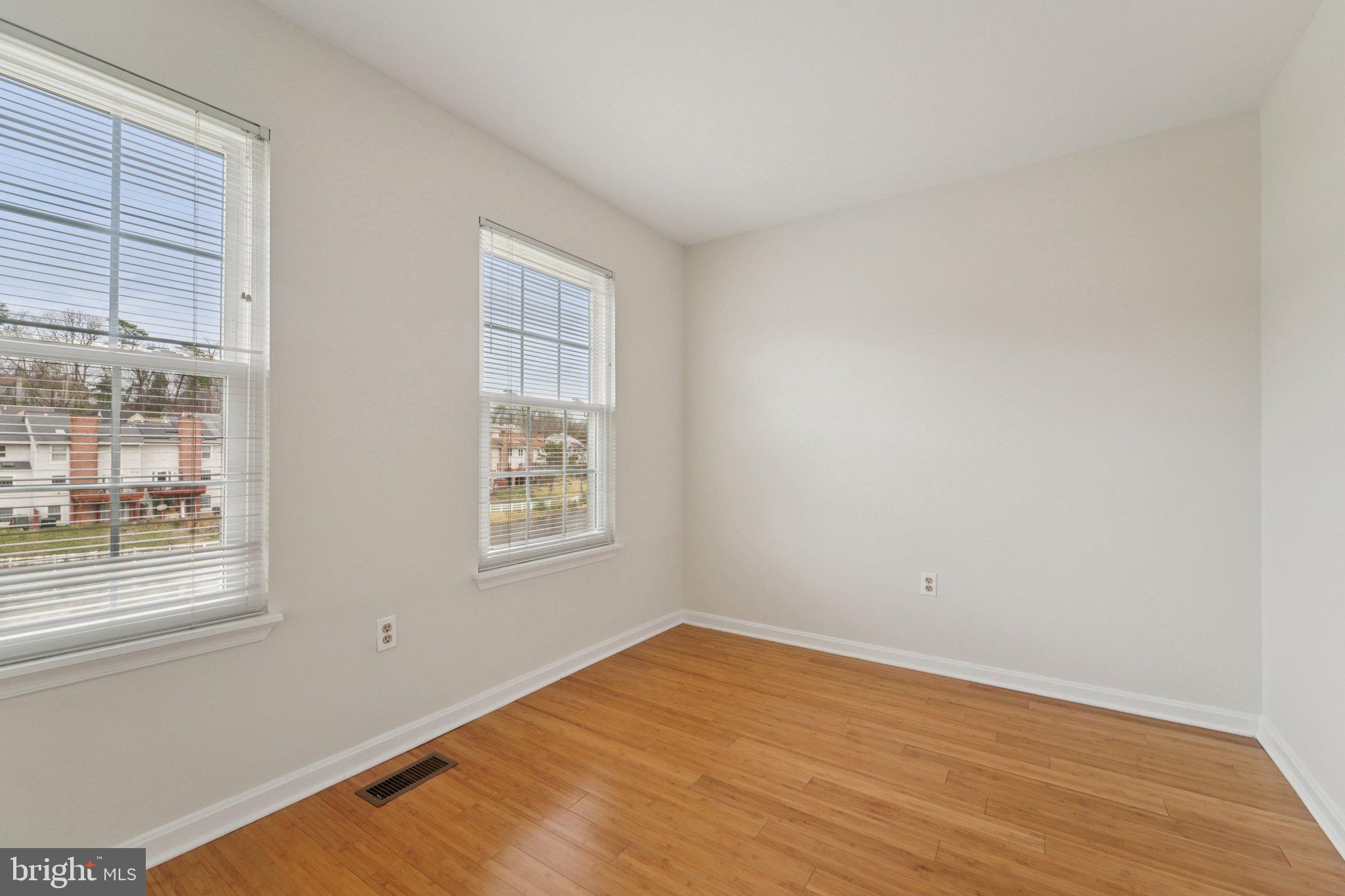 LAUREL LAKES PLAT 2 - Residential