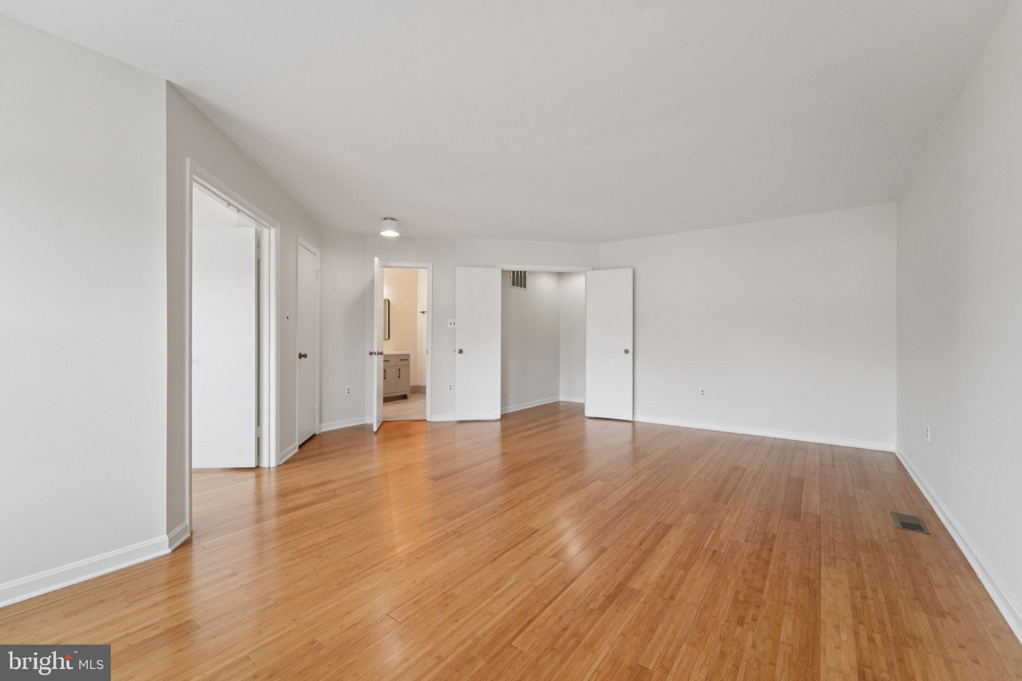 LAUREL LAKES PLAT 2 - Residential