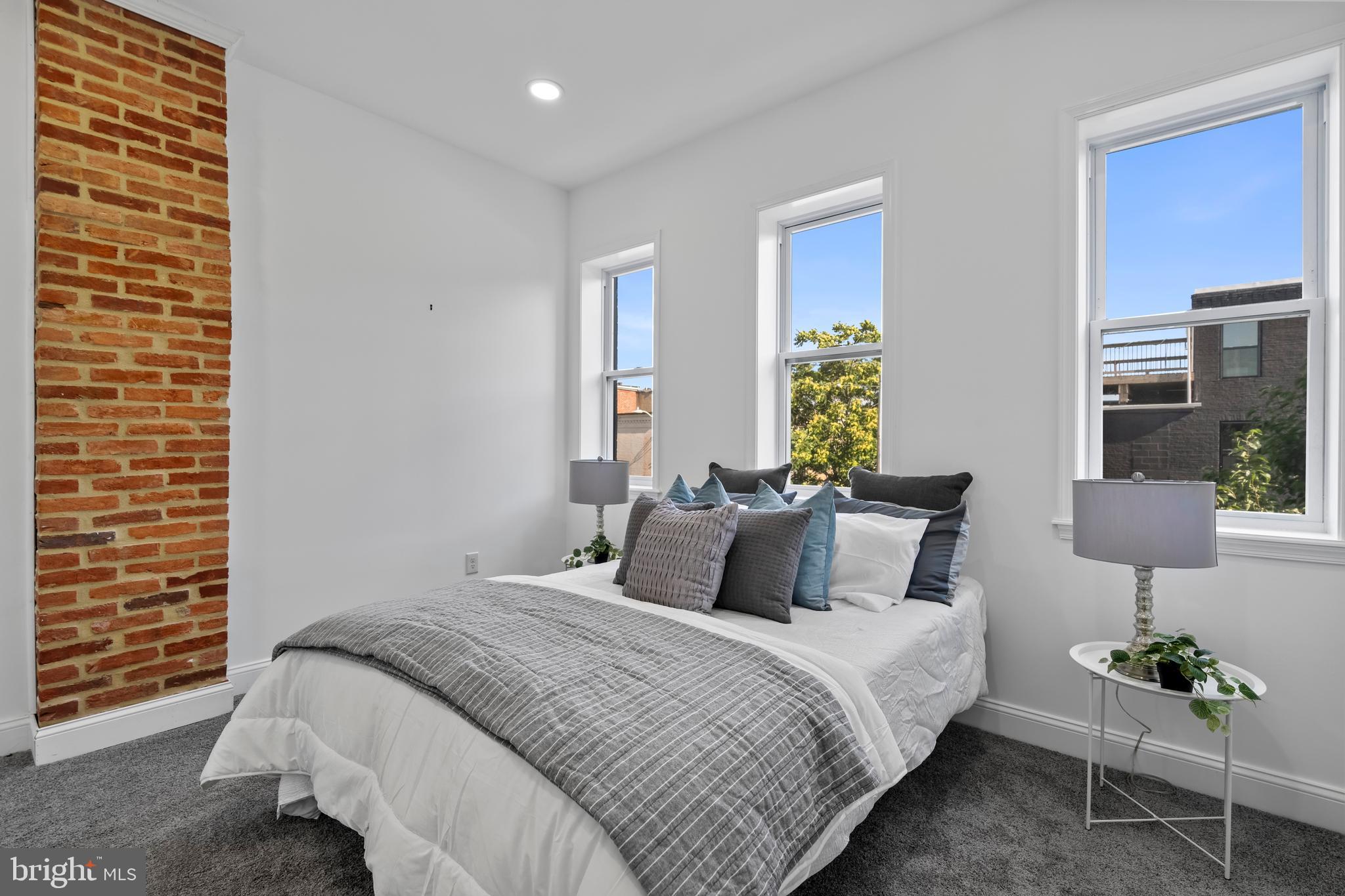 OLIVER - Residential