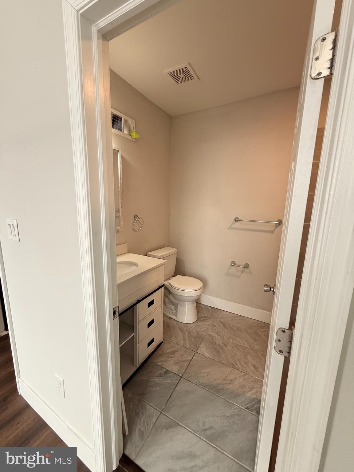 PHILADELPHIA (NORTHWEST) - Residential Income