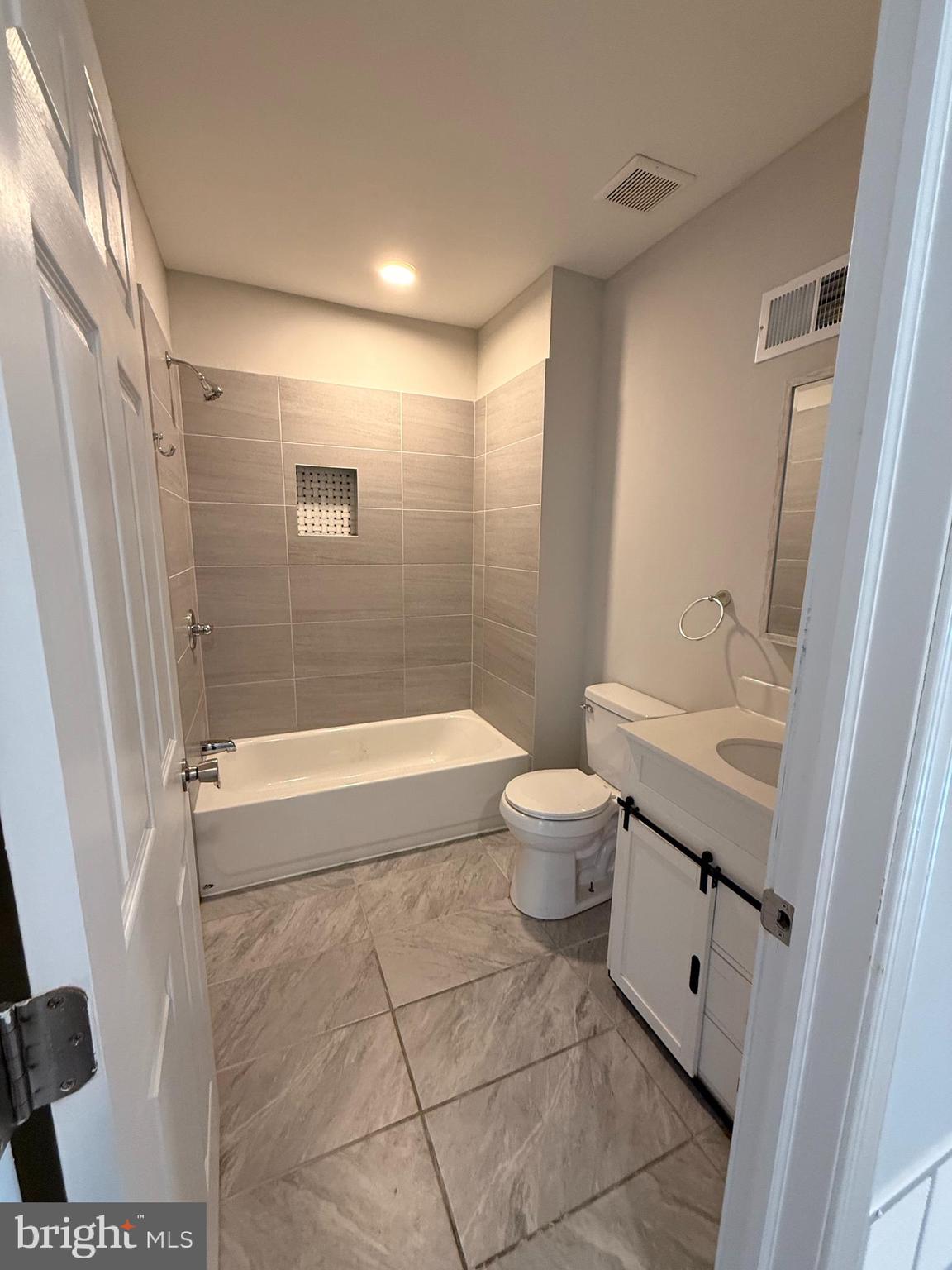 PHILADELPHIA (NORTHWEST) - Residential Income