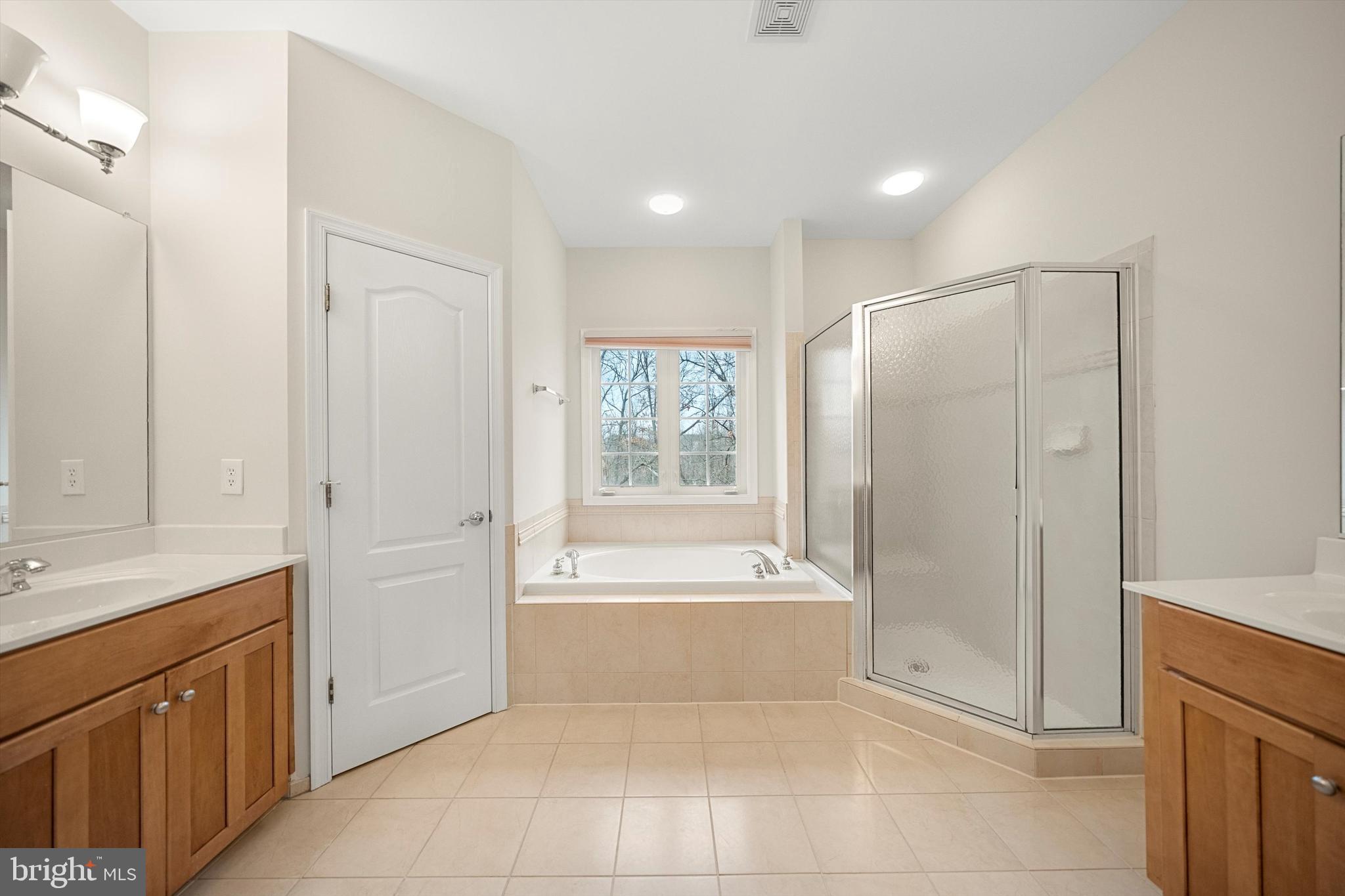 BROADLANDS SOUTH - Residential