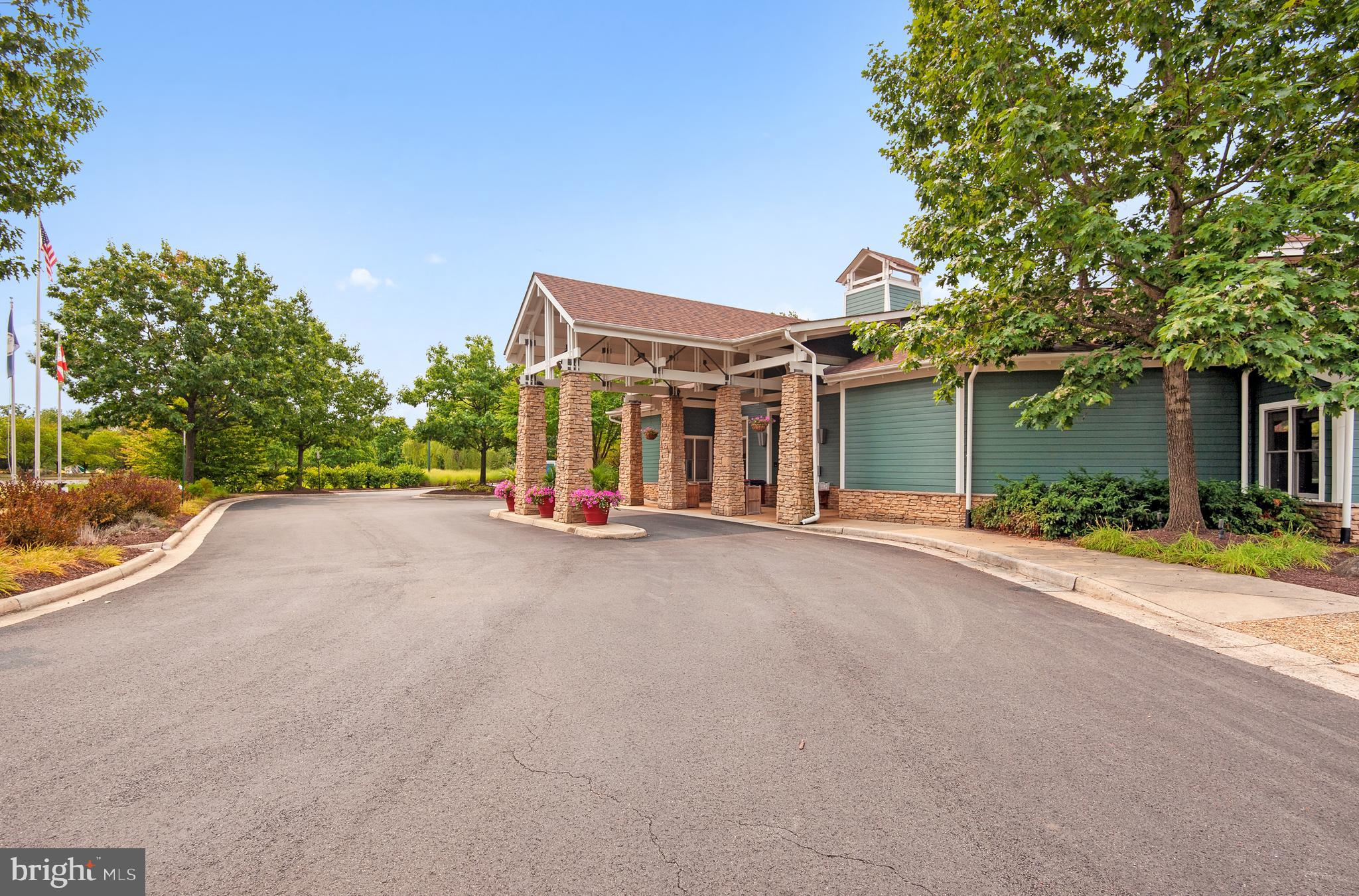 BROADLANDS SOUTH - Residential