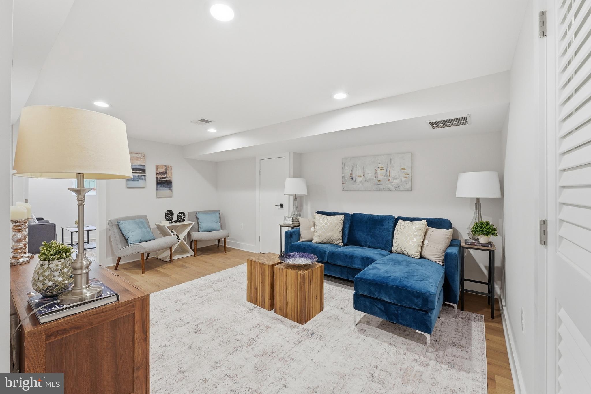 NORTHWOOD VILLAGE - Residential