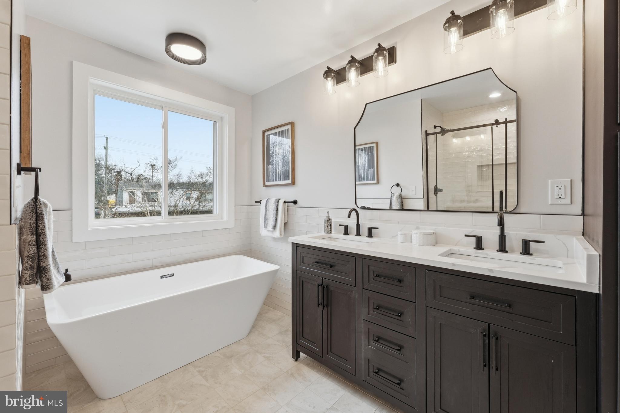 NORTHWOOD VILLAGE - Residential