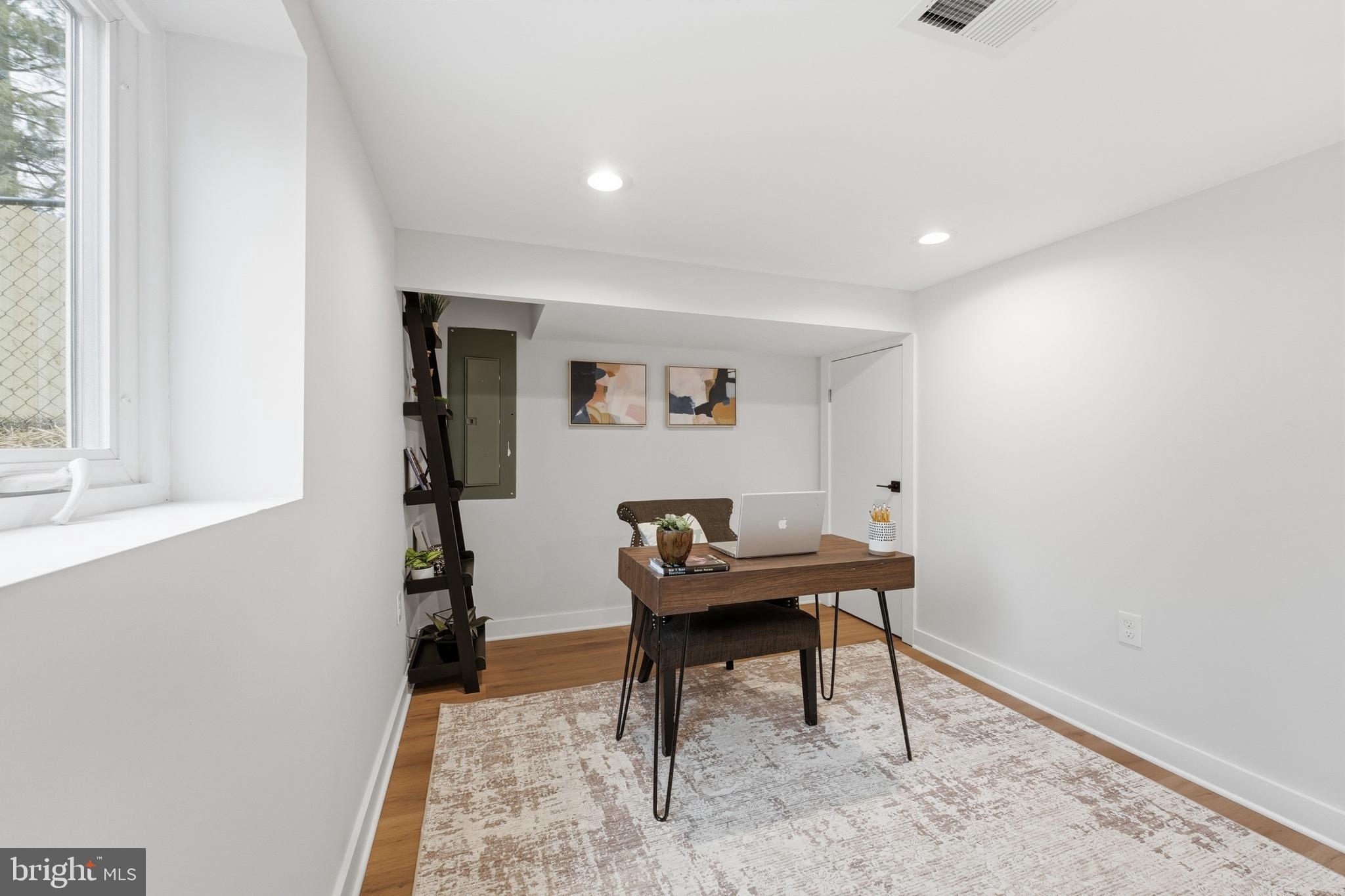 NORTHWOOD VILLAGE - Residential