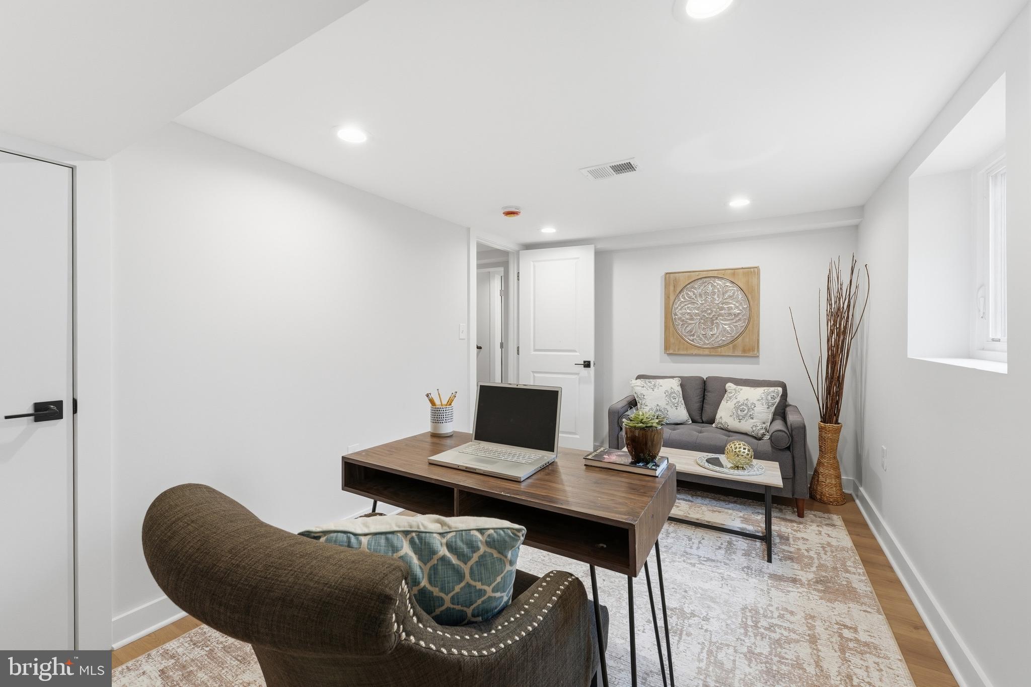 NORTHWOOD VILLAGE - Residential