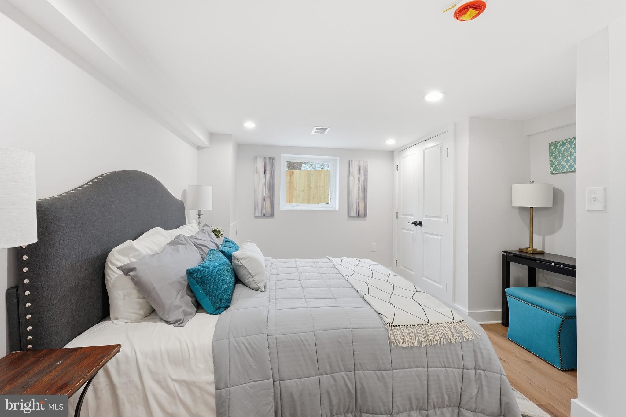 NORTHWOOD VILLAGE - Residential