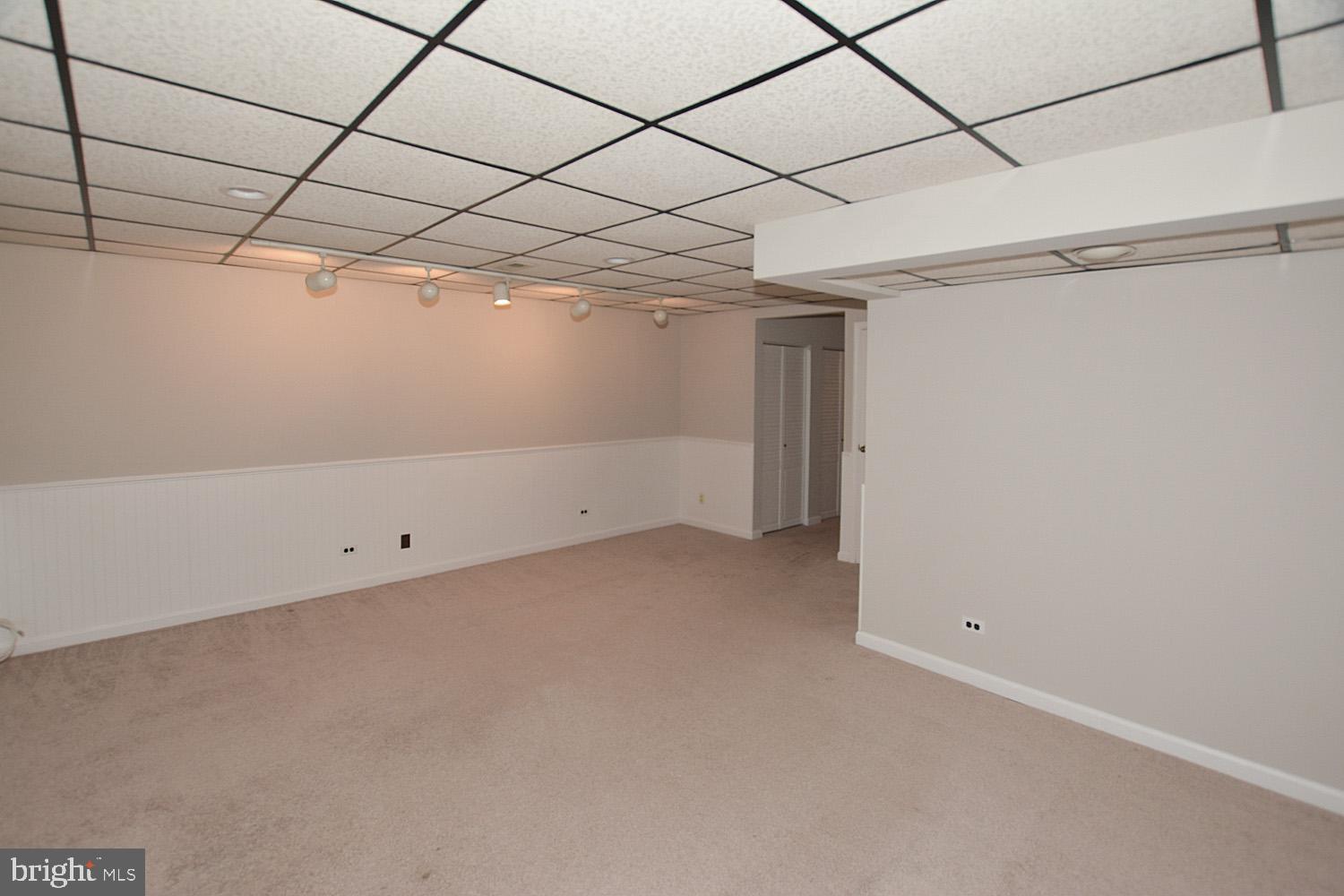 PINEWOOD STATION - Residential Lease