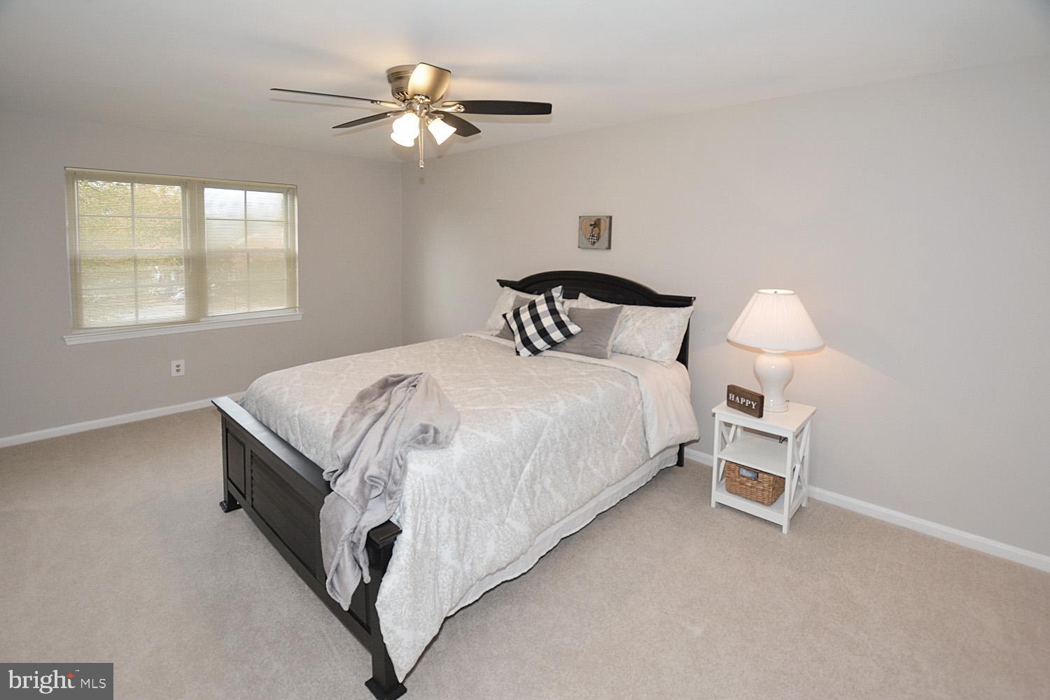 PINEWOOD STATION - Residential Lease