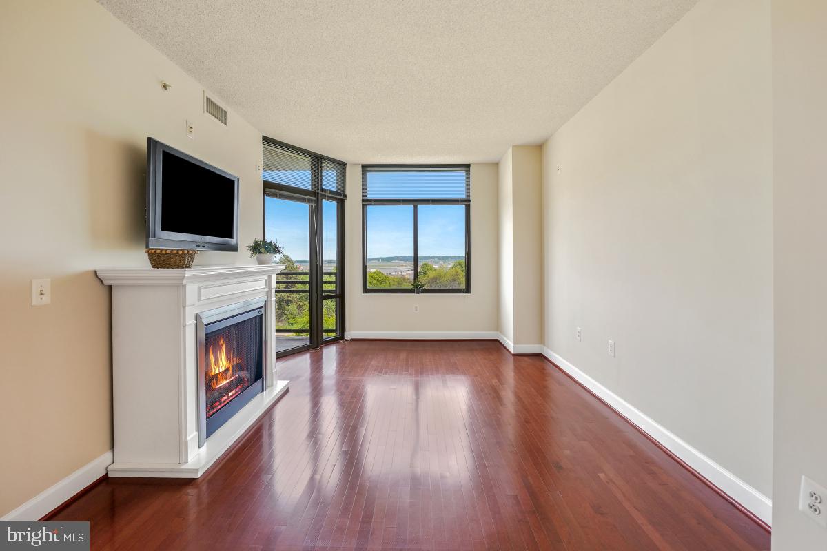3650 S GLEBE ROAD 555