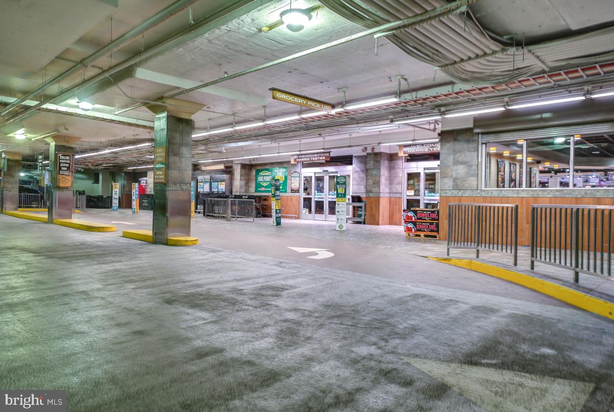 ECLIPSE ON CENTER PARK - Residential