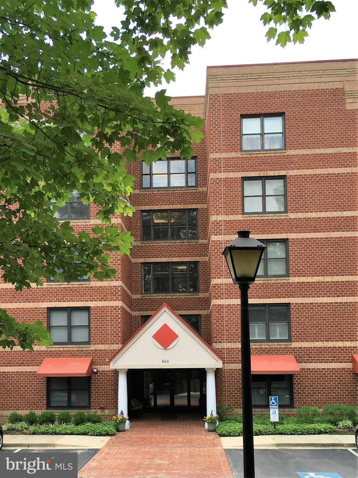 MCKINSEY PARK - Residential Lease