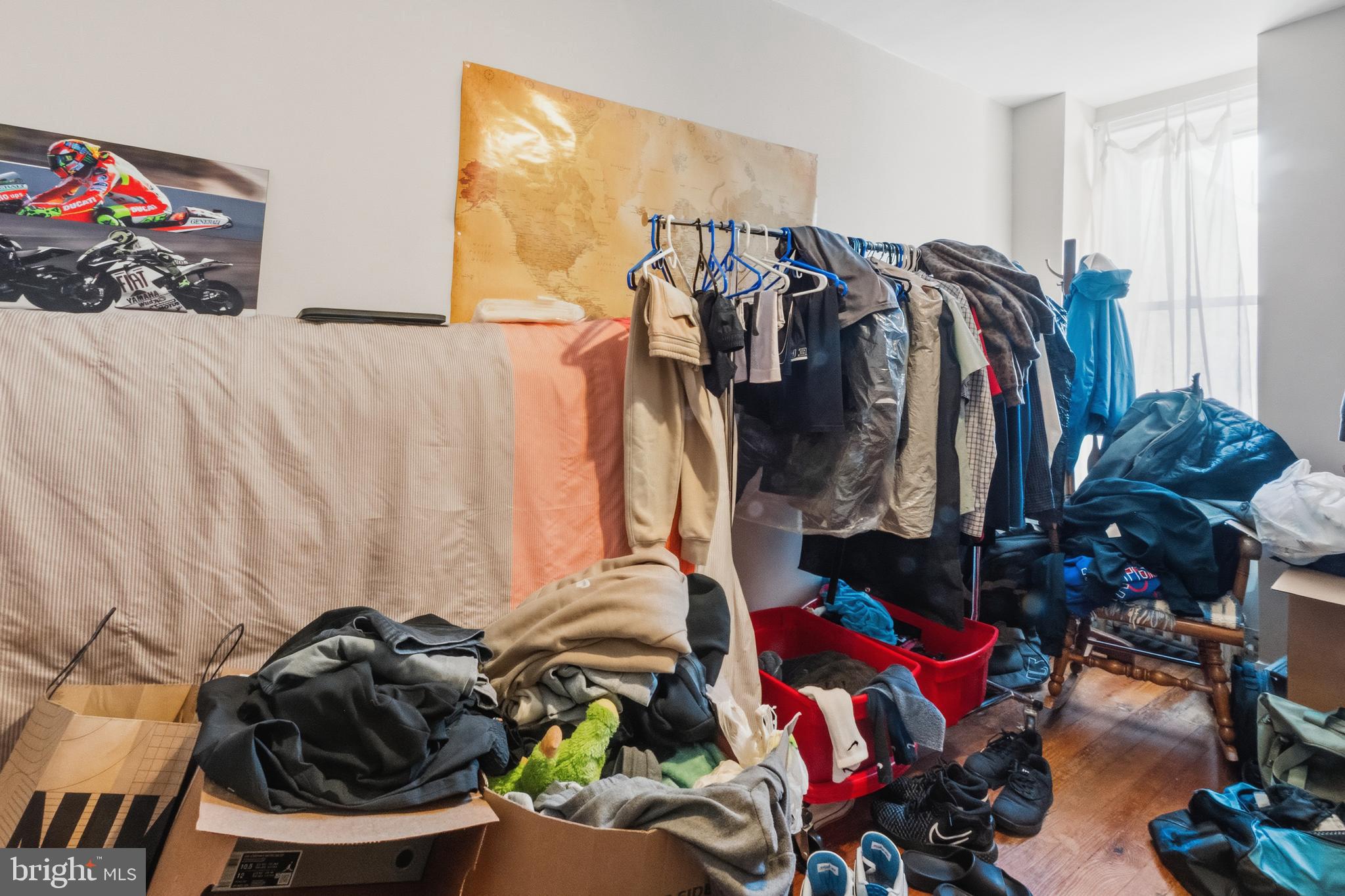 EAST FALLS - Residential