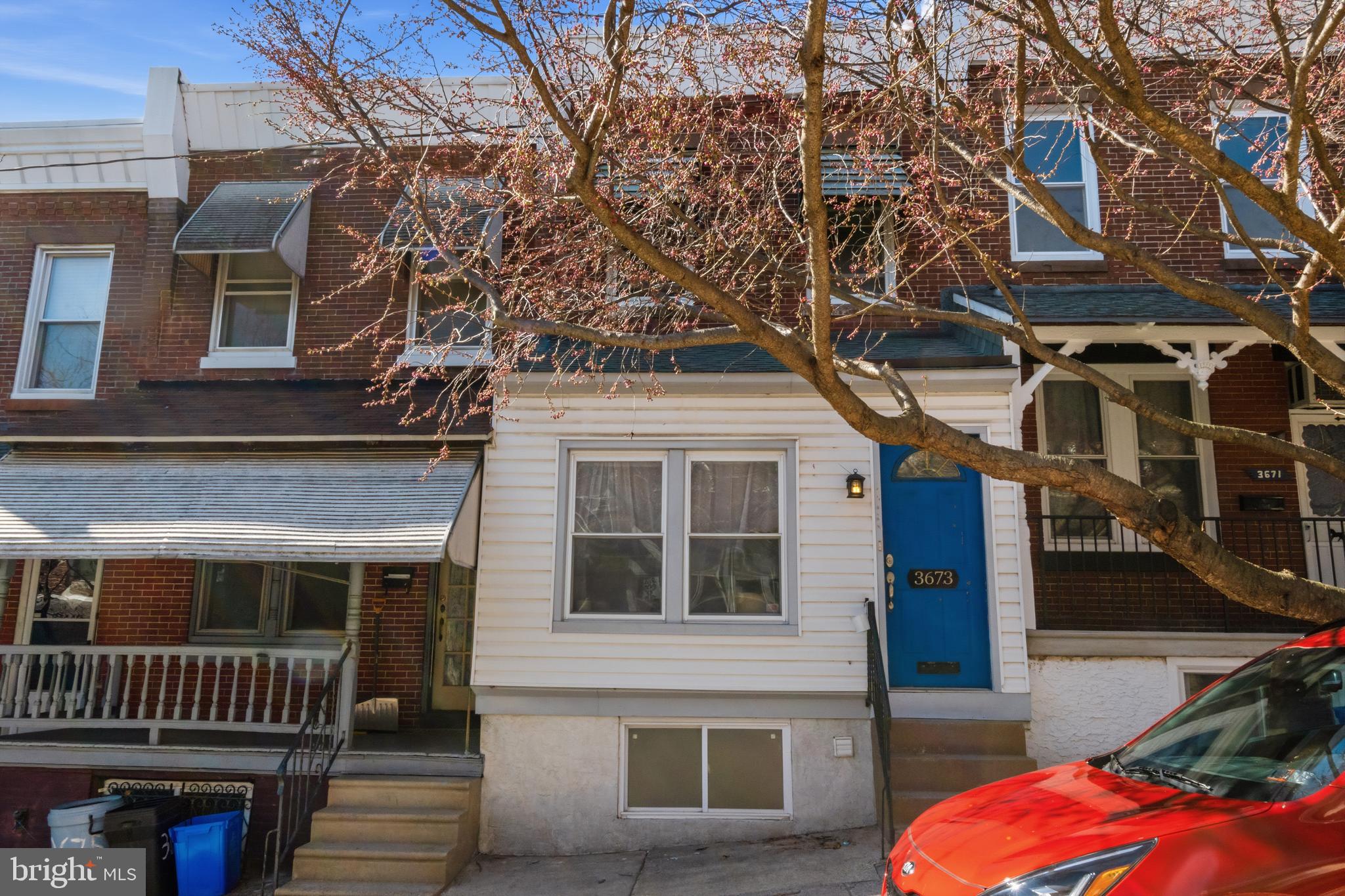 EAST FALLS - Residential