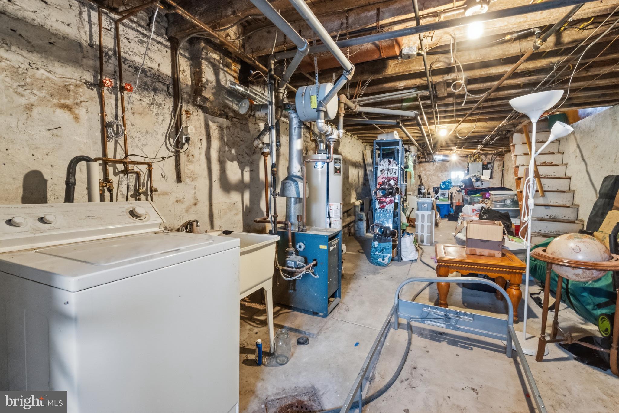 EAST FALLS - Residential