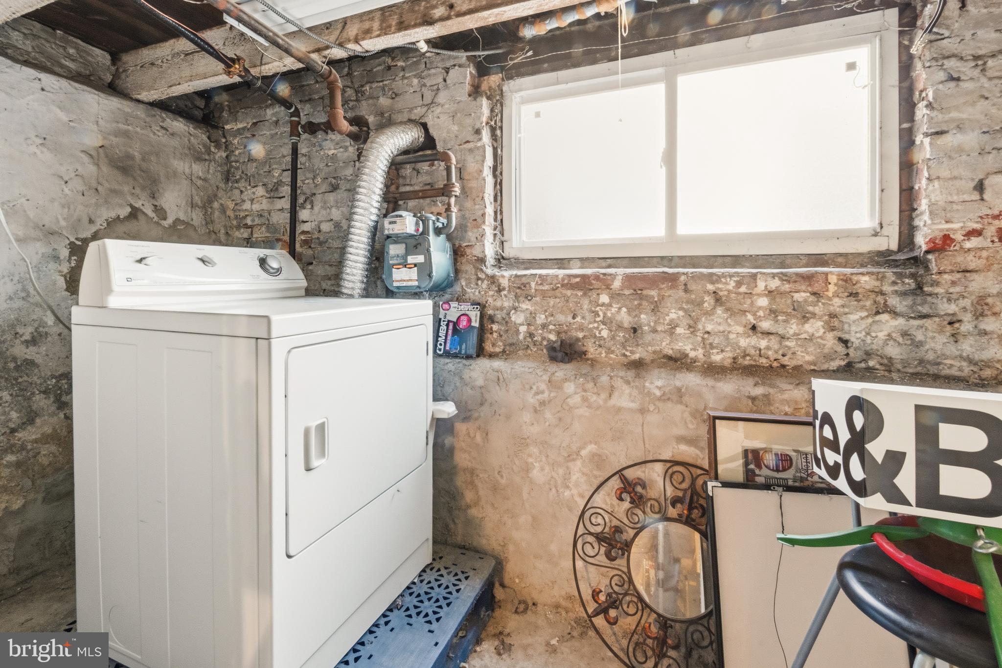 EAST FALLS - Residential