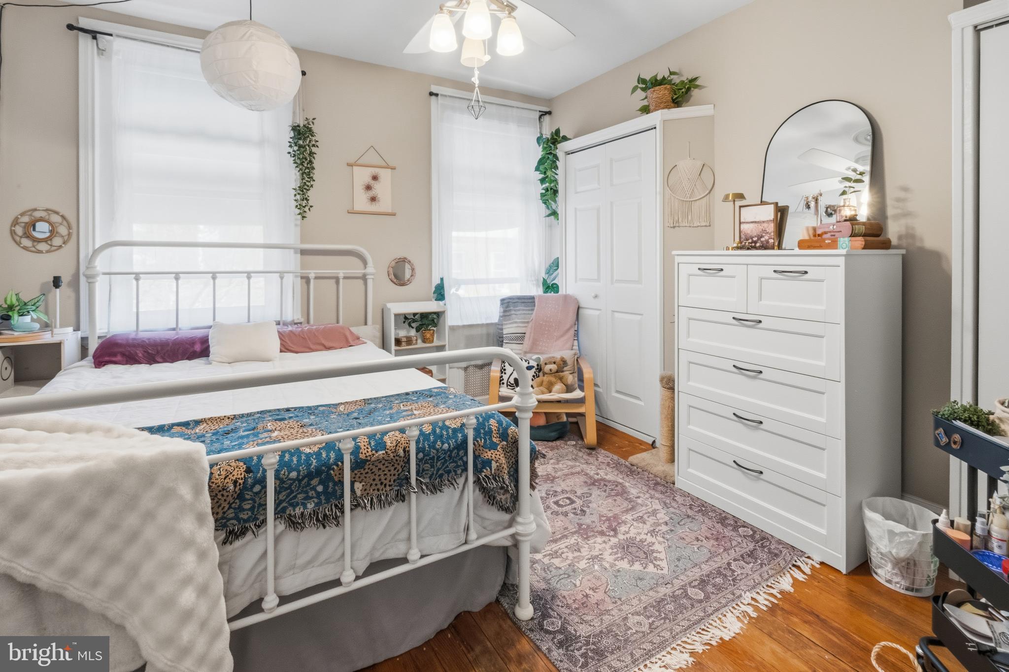 EAST FALLS - Residential