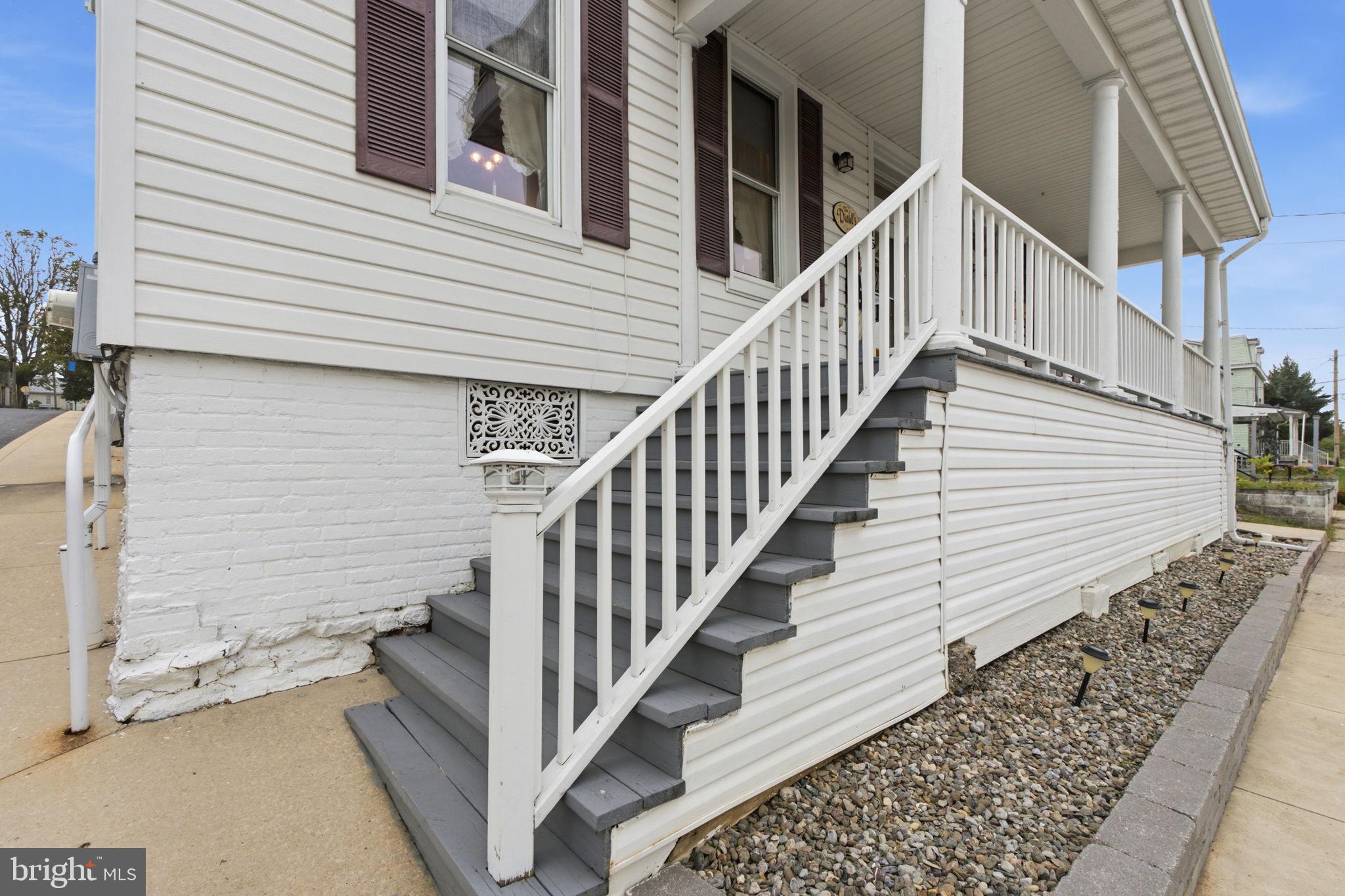 115 S PENN STREET