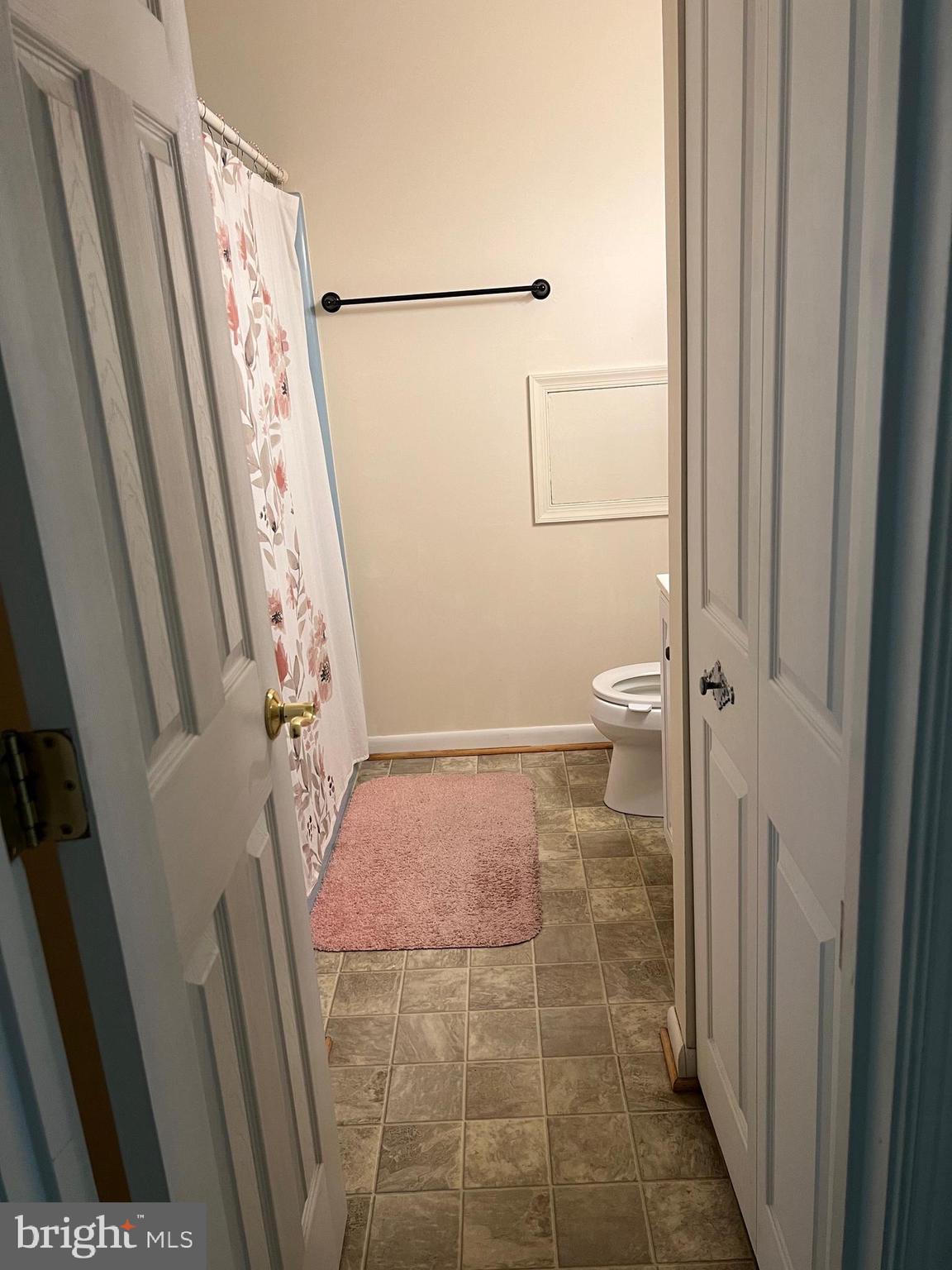 PARKWOOD - Residential Lease