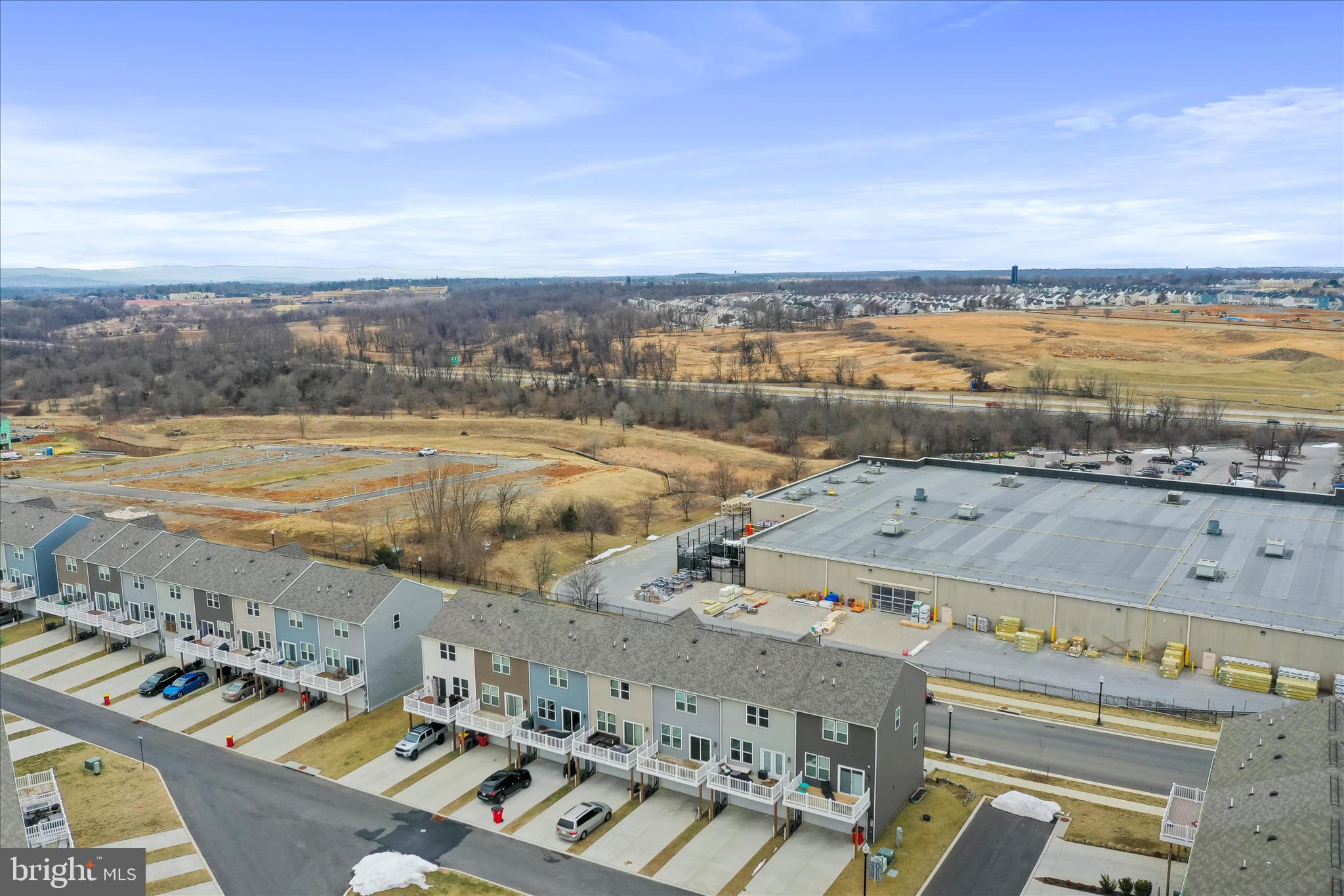 PRESIDENTS POINTE - Residential