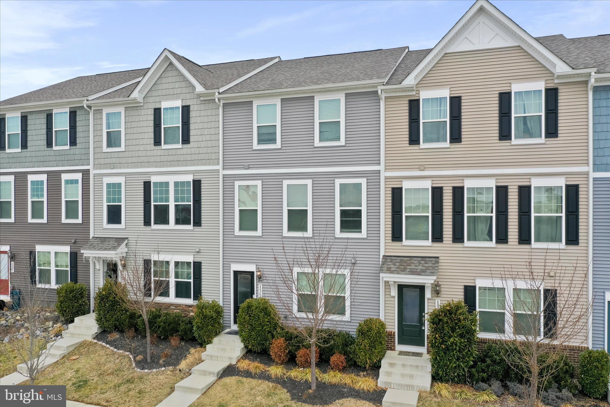 135 PRESIDENTS POINTE AVENUE